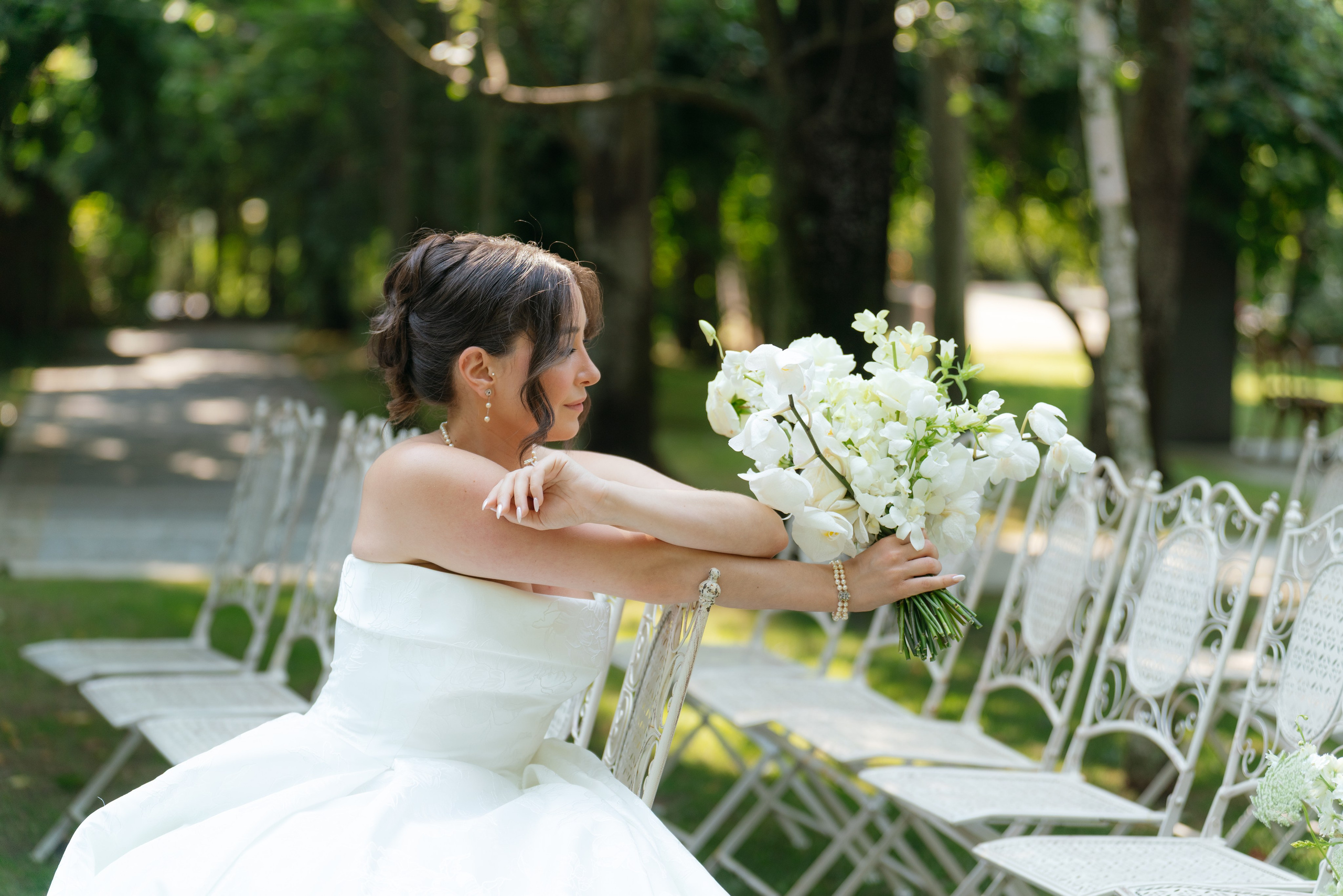 André and Gabrielle | A Timeless Garden Wedding at the Aqueduct