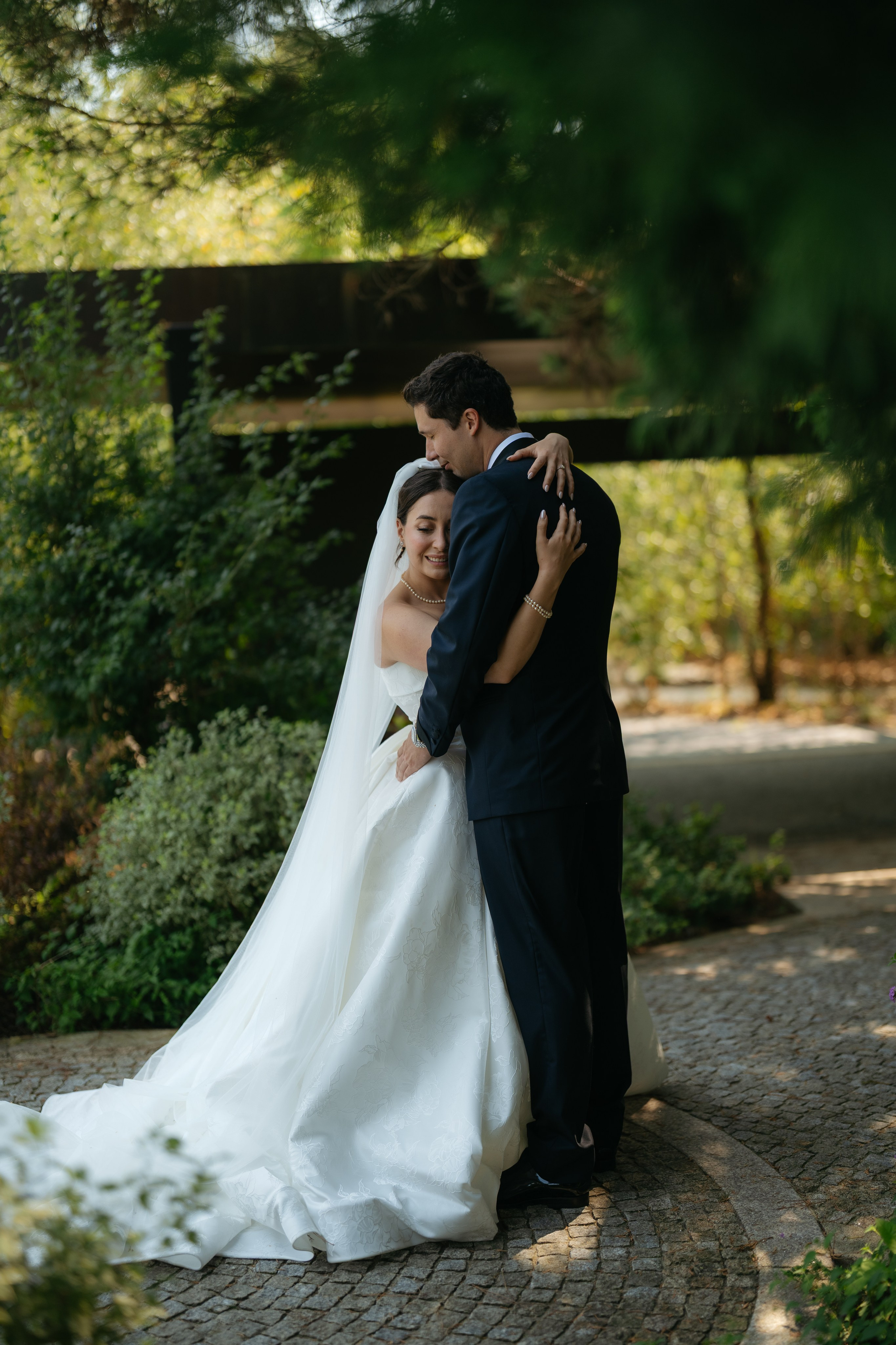 André and Gabrielle | A Timeless Garden Wedding at the Aqueduct