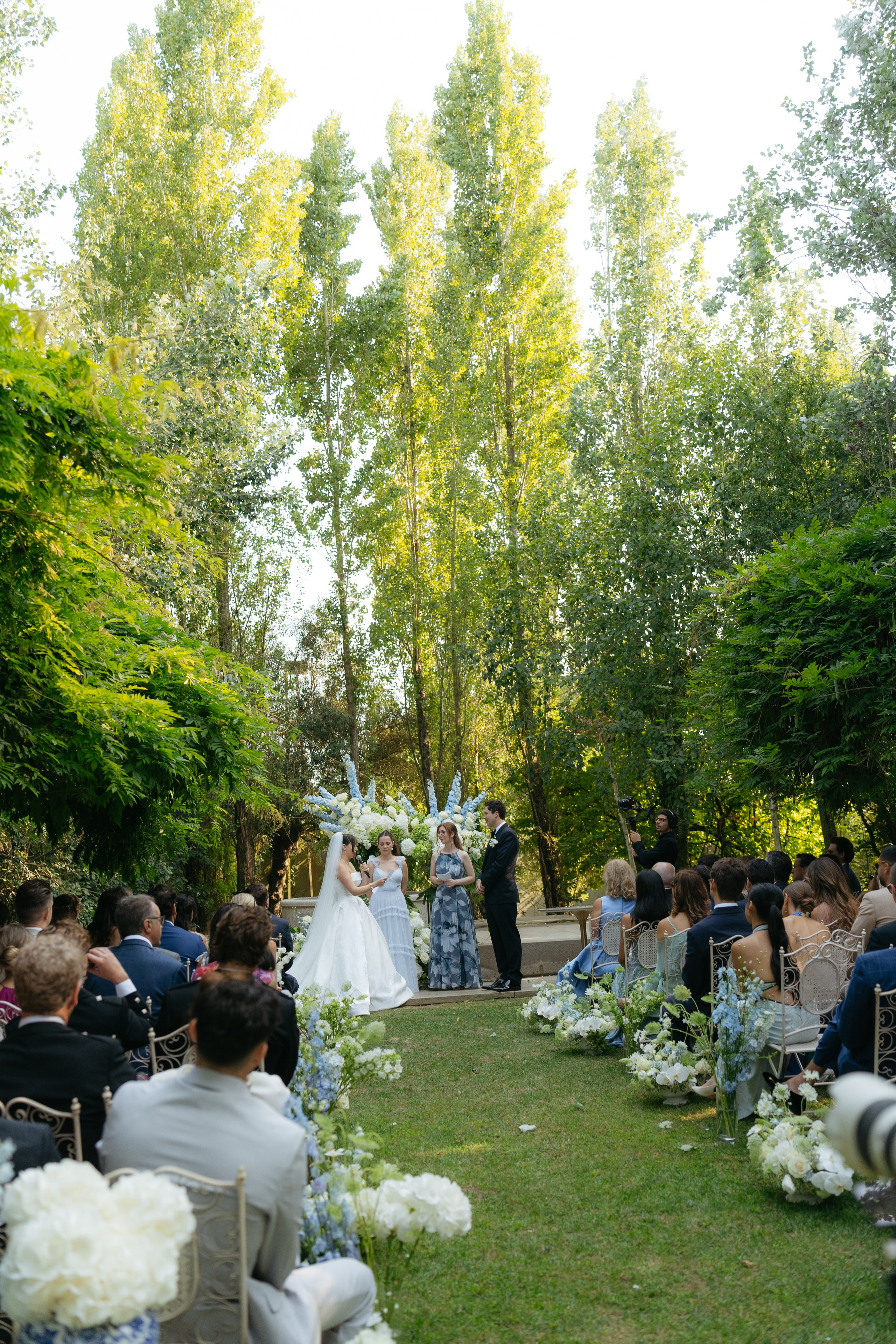 André and Gabrielle | A Timeless Garden Wedding at the Aqueduct