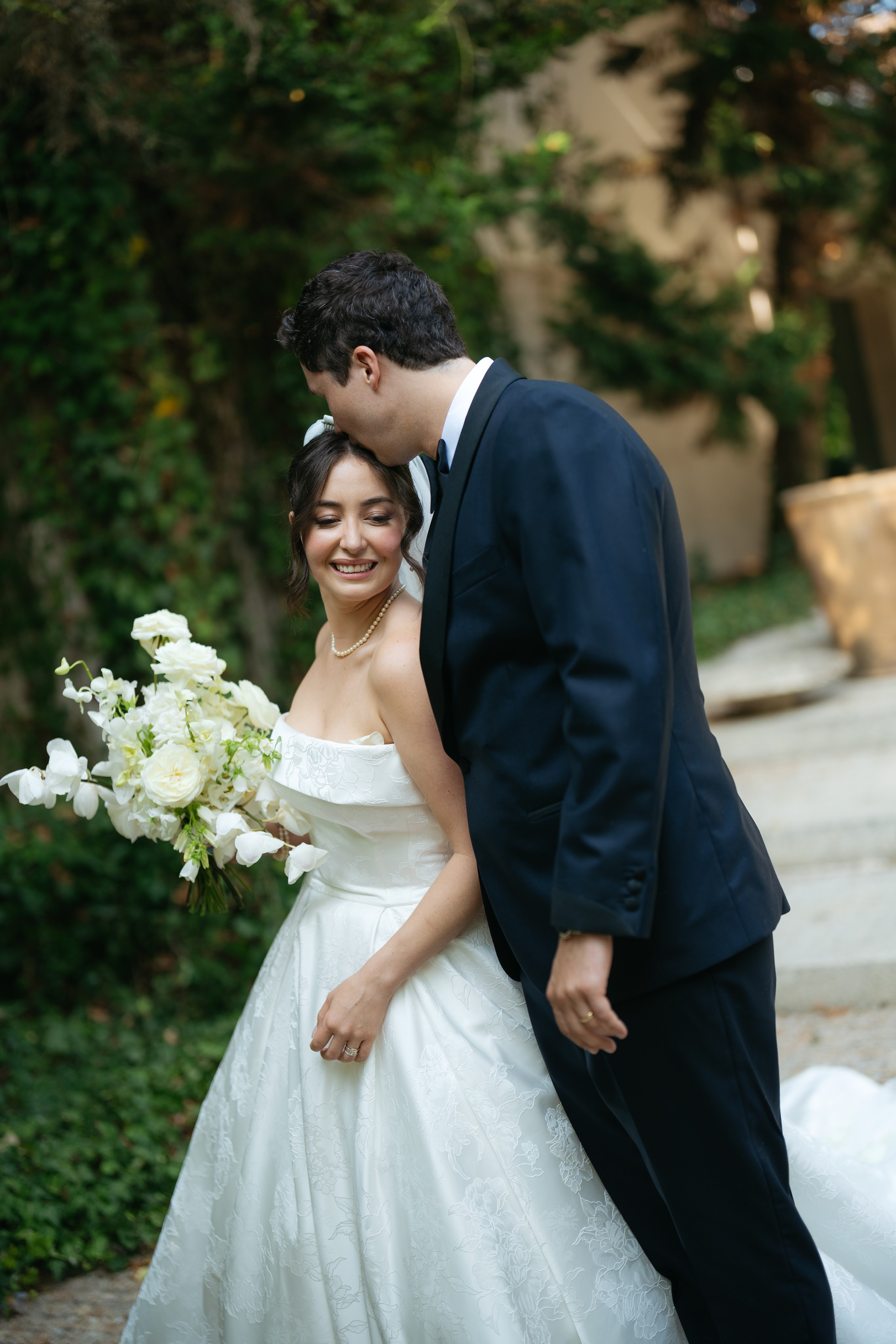 André and Gabrielle | A Timeless Garden Wedding at the Aqueduct