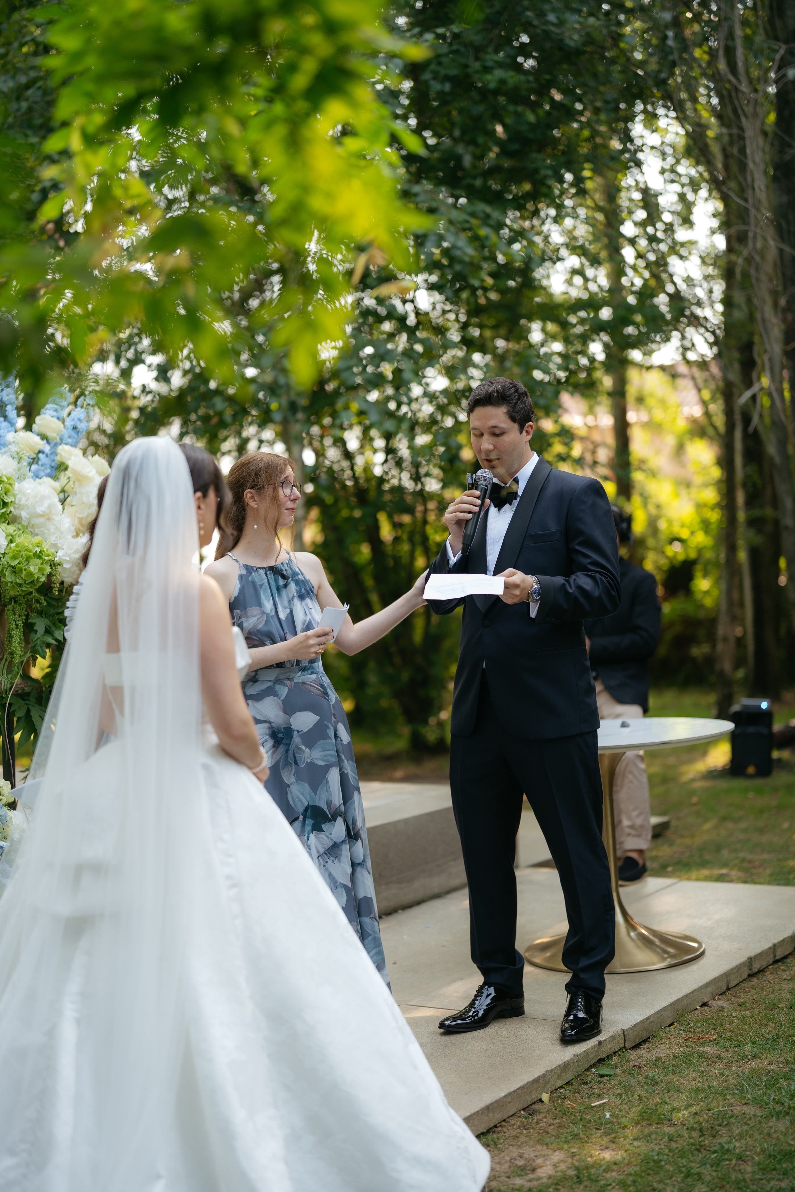 André and Gabrielle | A Timeless Garden Wedding at the Aqueduct