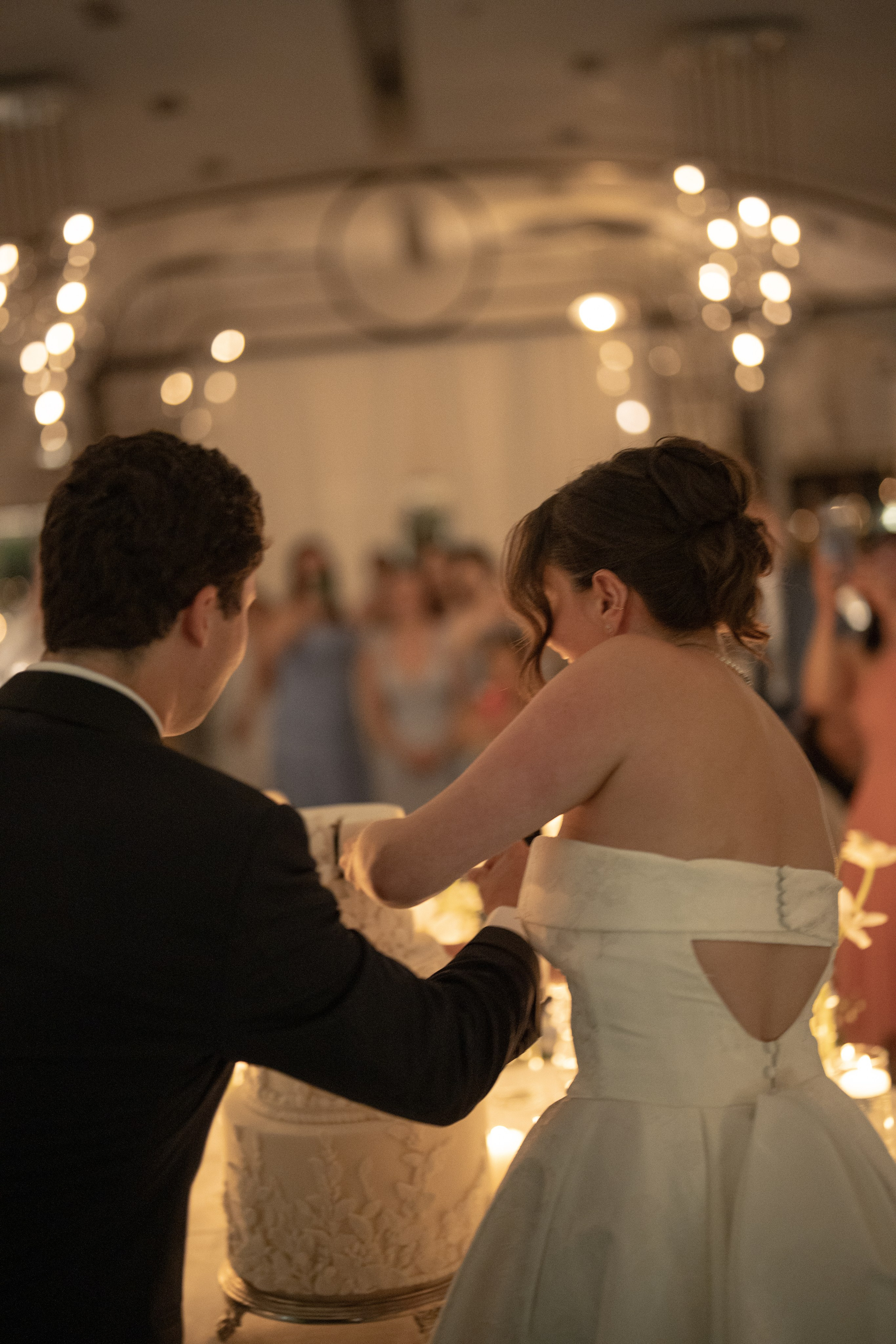 André and Gabrielle | A Timeless Garden Wedding at the Aqueduct