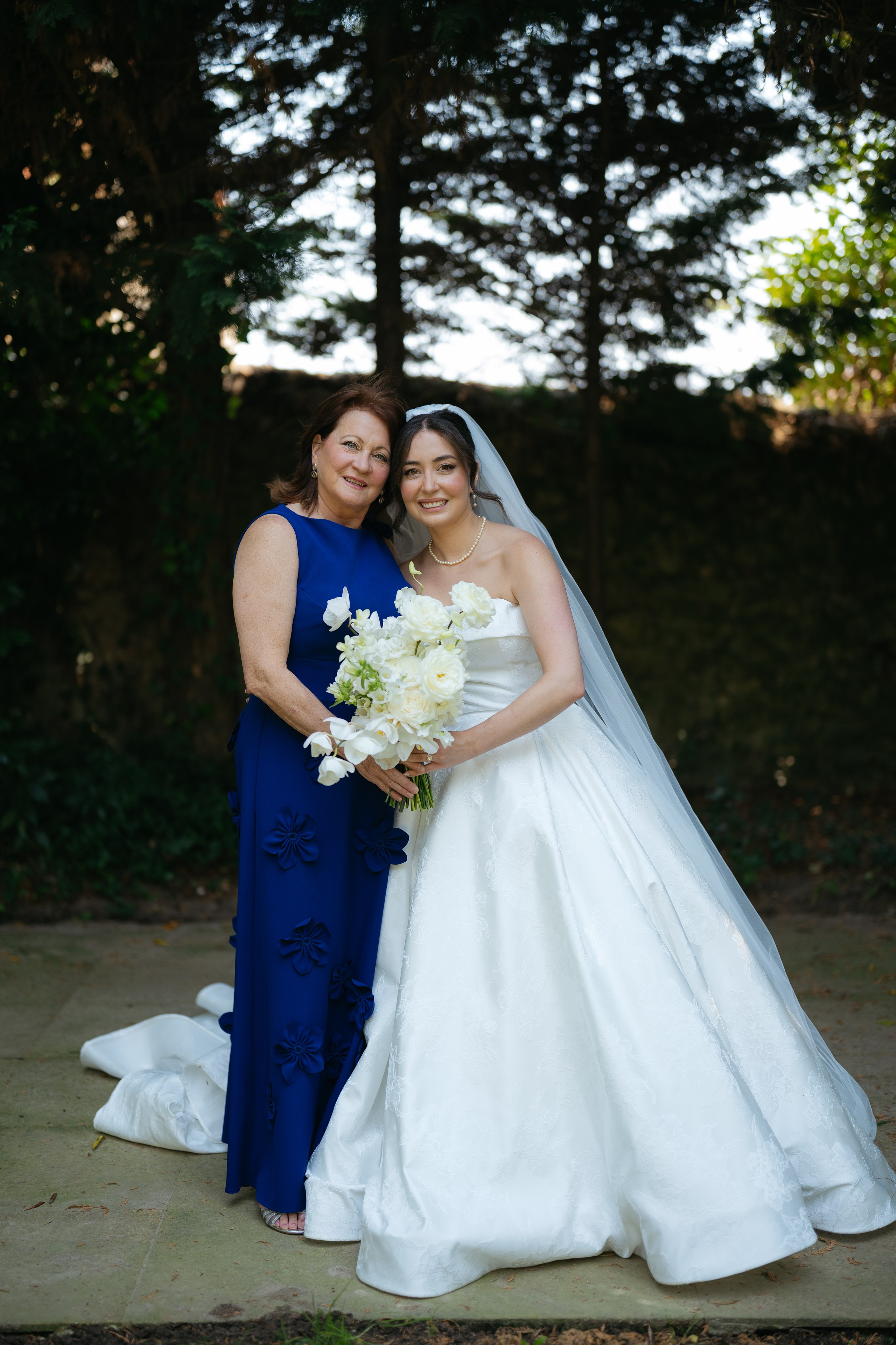 André and Gabrielle | A Timeless Garden Wedding at the Aqueduct