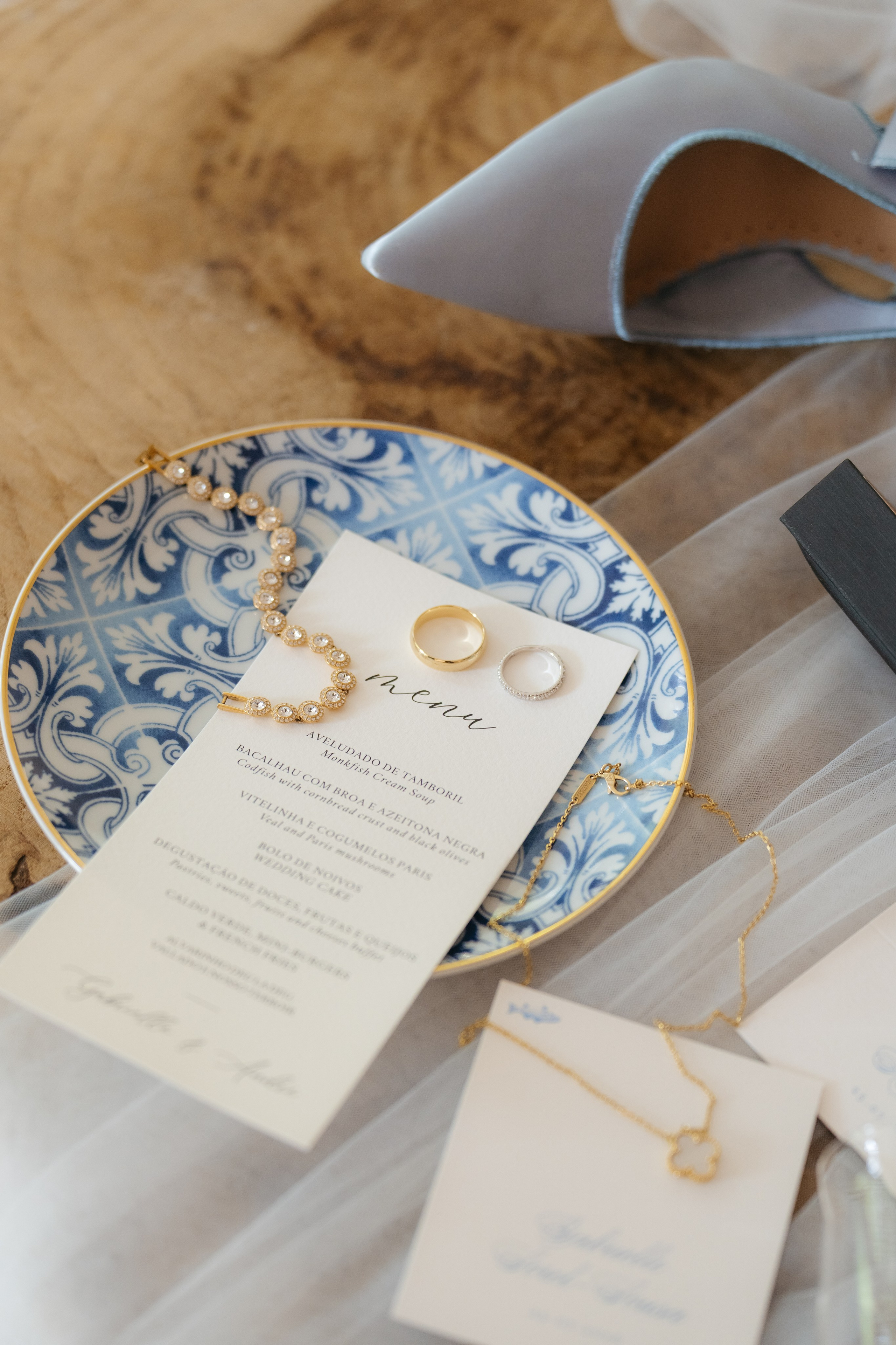 André and Gabrielle | A Timeless Garden Wedding at the Aqueduct