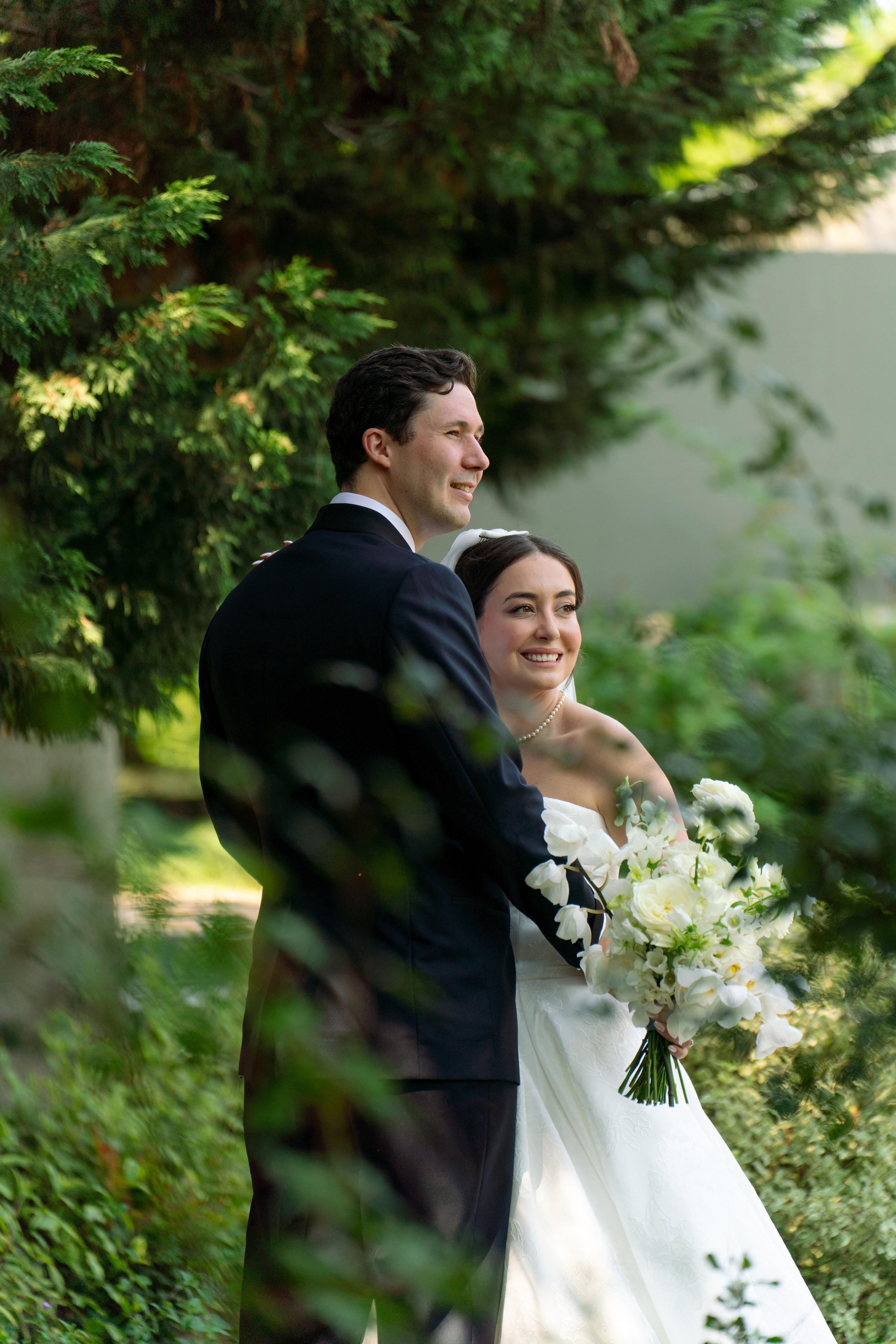 André and Gabrielle | A Timeless Garden Wedding at the Aqueduct