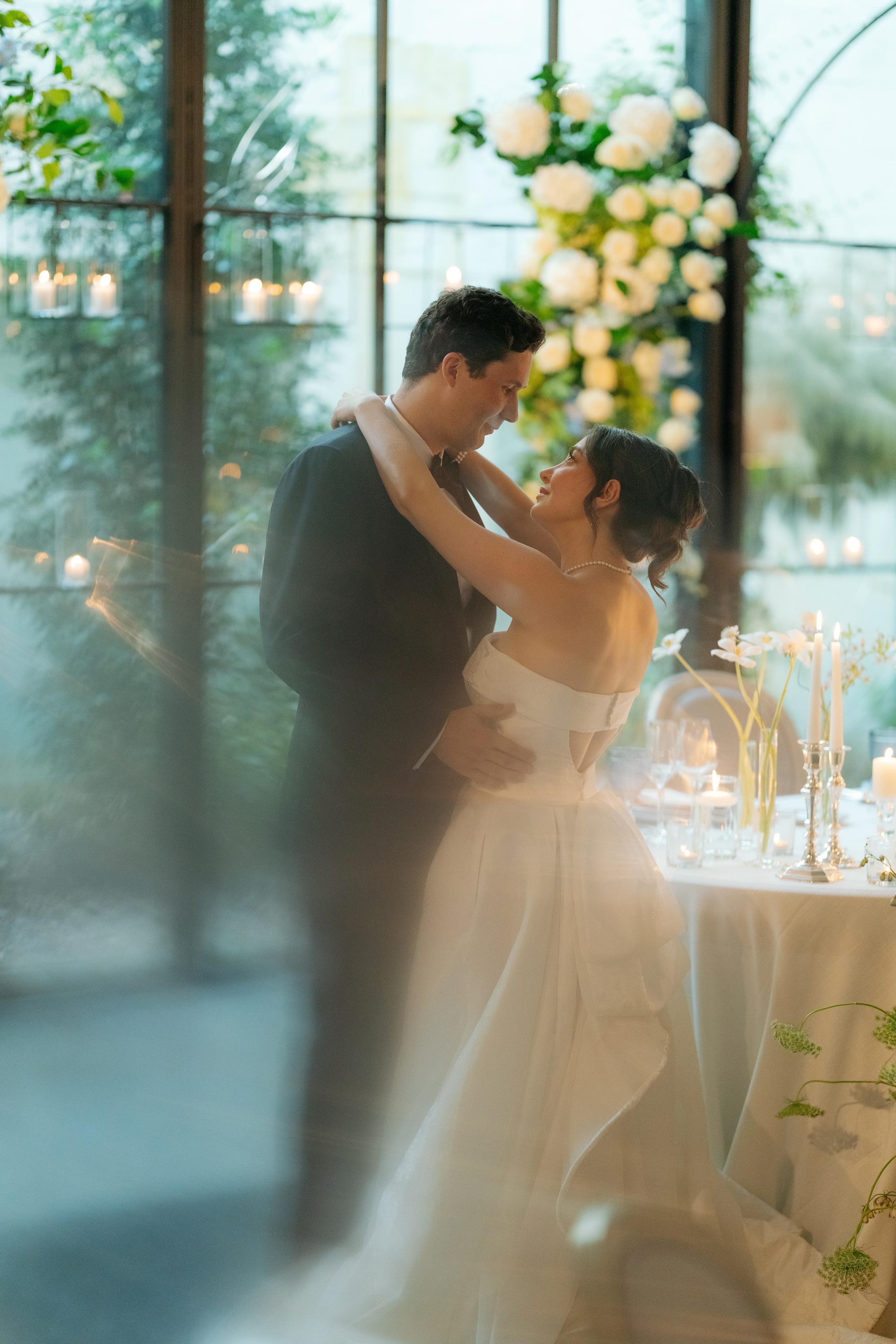 André and Gabrielle | A Timeless Garden Wedding at the Aqueduct