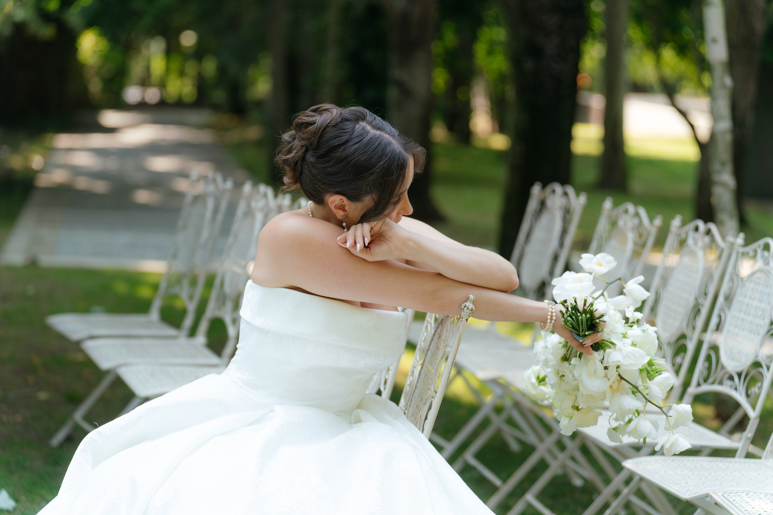André and Gabrielle | A Timeless Garden Wedding at the Aqueduct