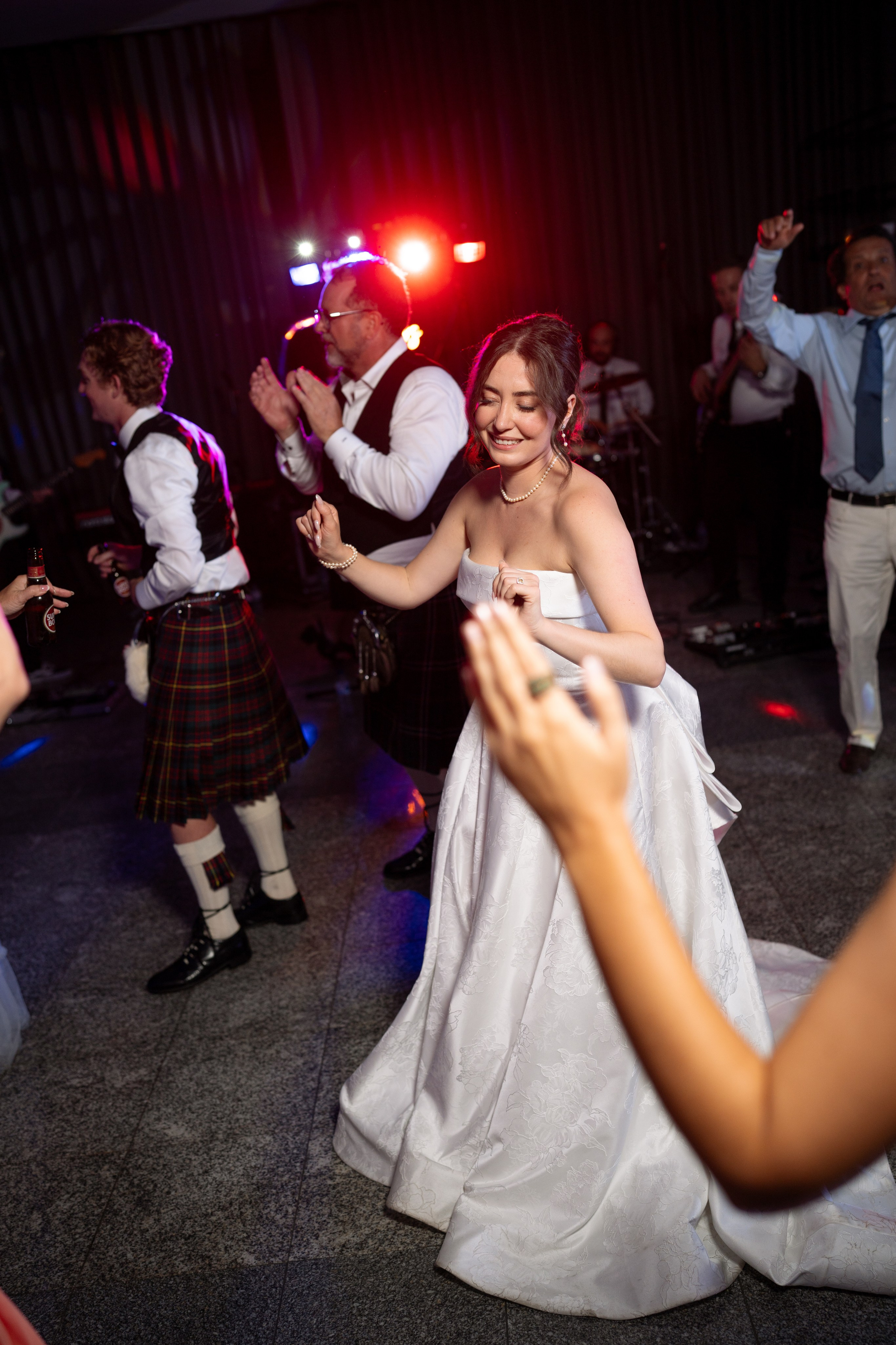 André and Gabrielle | A Timeless Garden Wedding at the Aqueduct