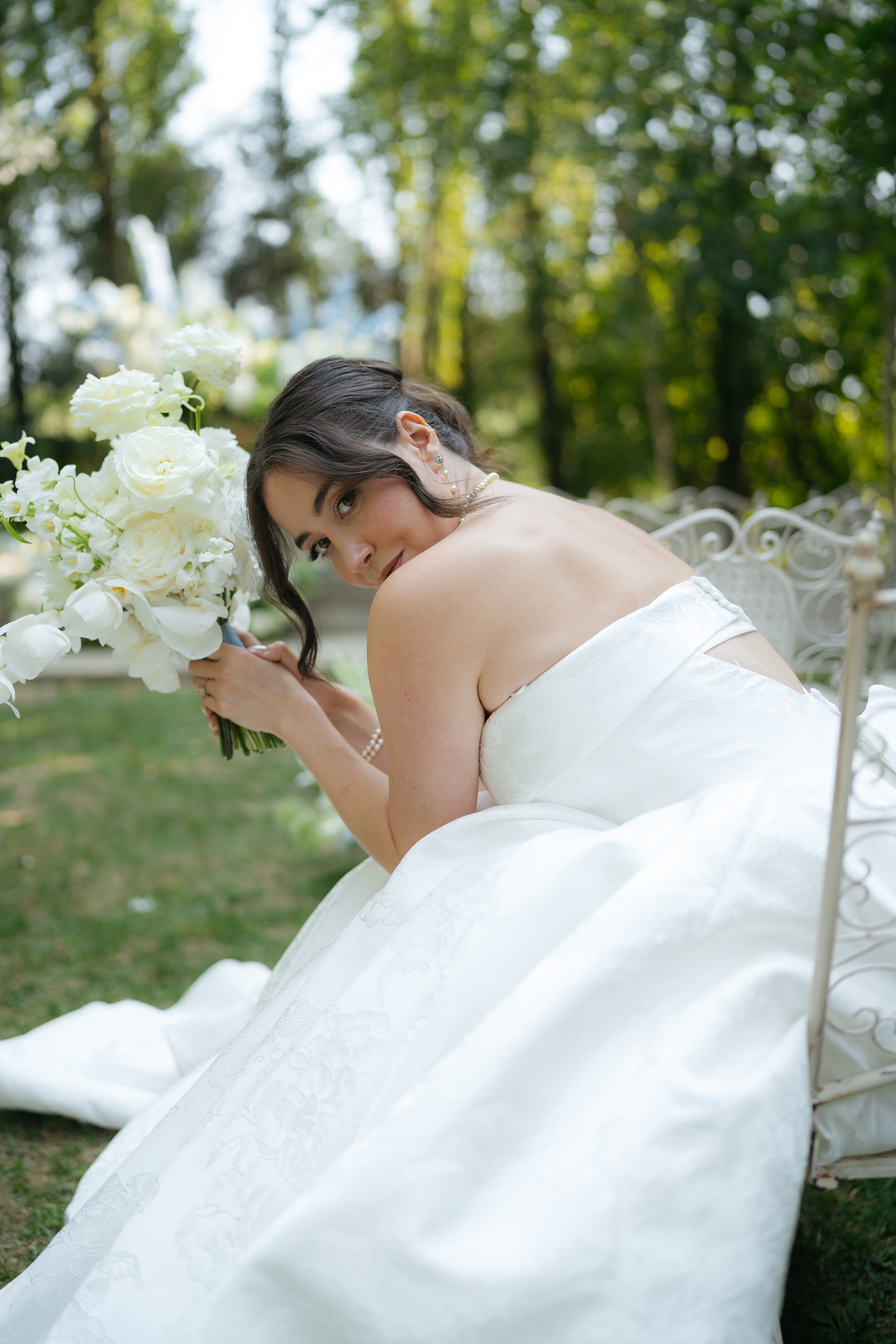 André and Gabrielle | A Timeless Garden Wedding at the Aqueduct