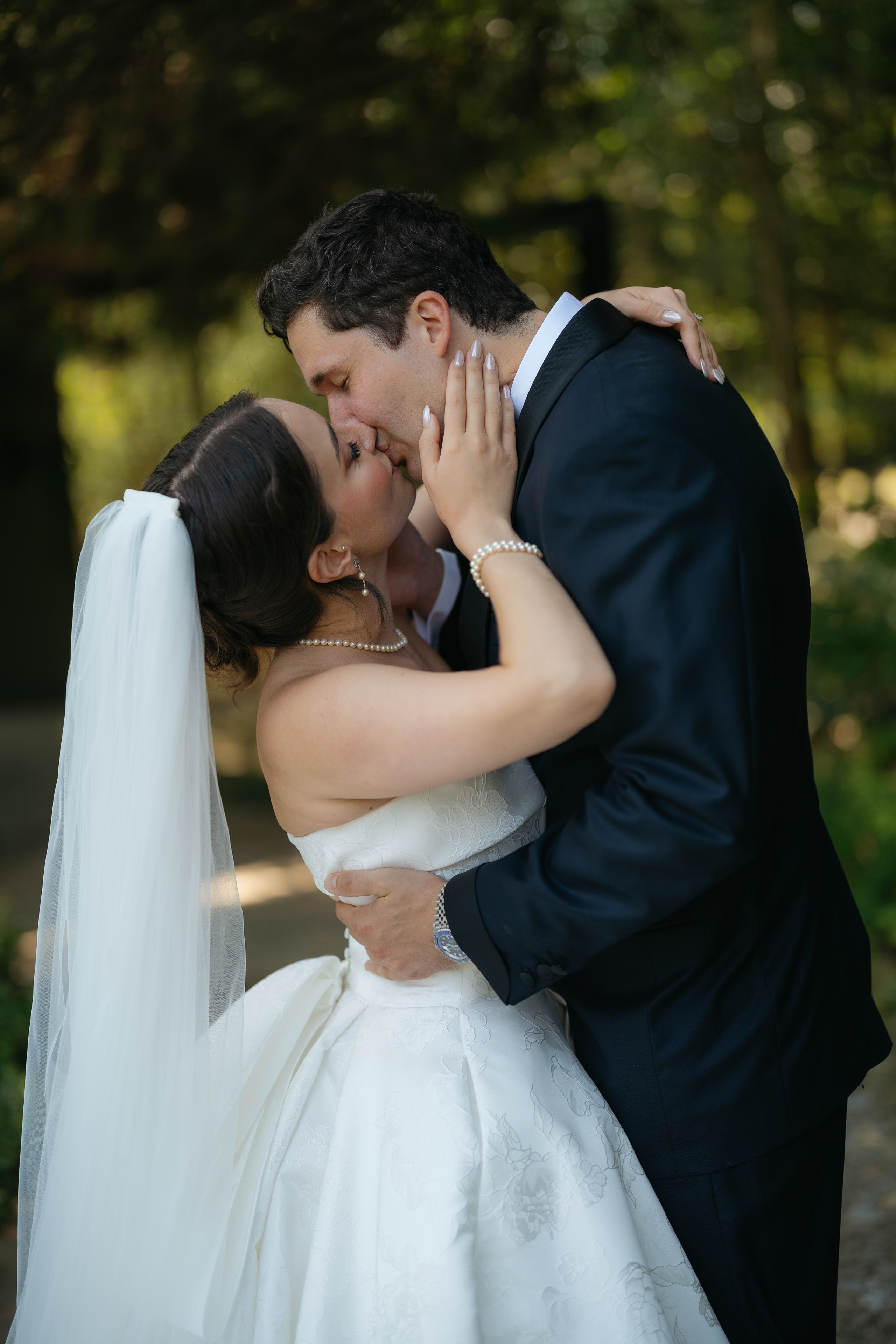 André and Gabrielle | A Timeless Garden Wedding at the Aqueduct