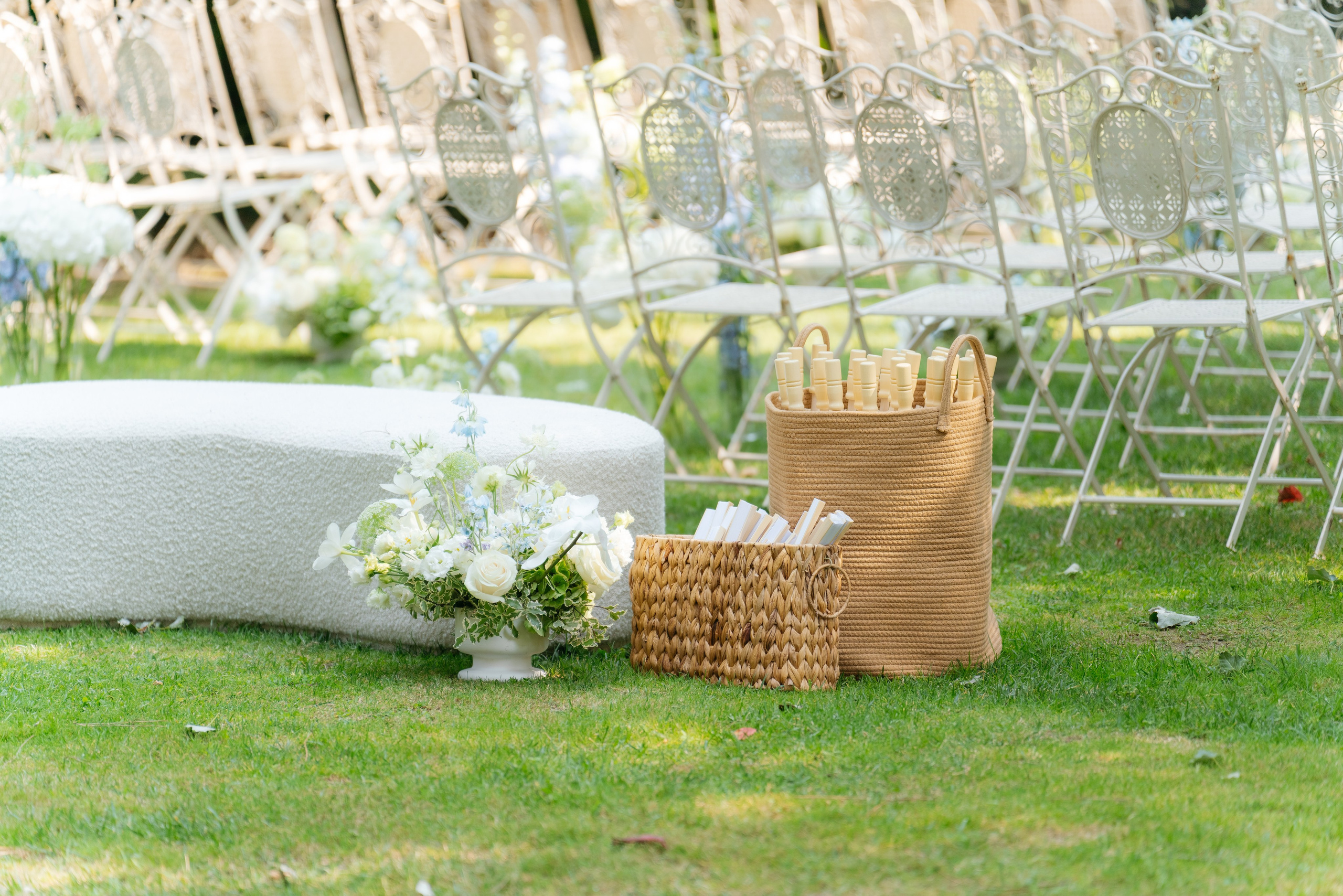 André and Gabrielle | A Timeless Garden Wedding at the Aqueduct