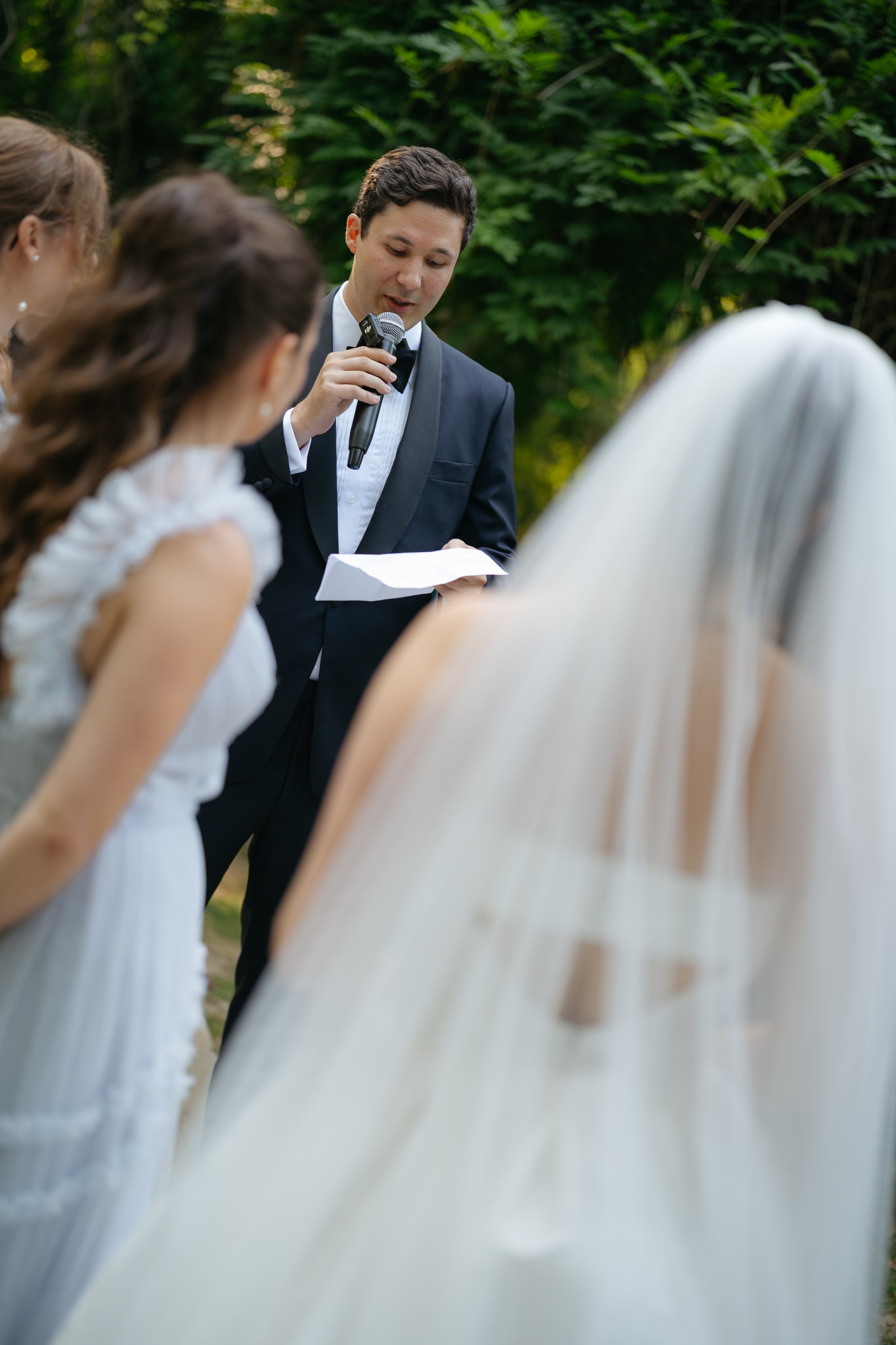 André and Gabrielle | A Timeless Garden Wedding at the Aqueduct