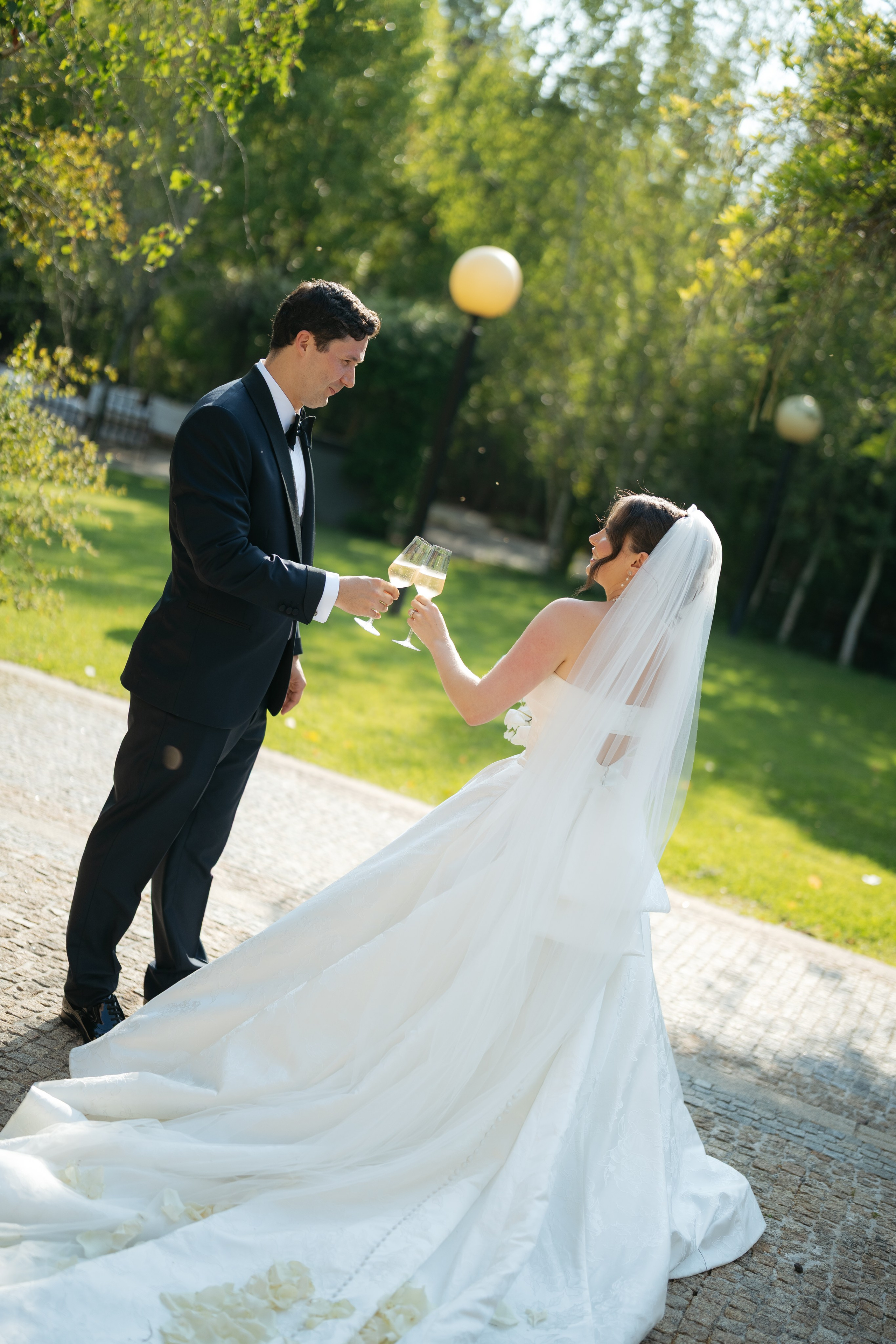 André and Gabrielle | A Timeless Garden Wedding at the Aqueduct