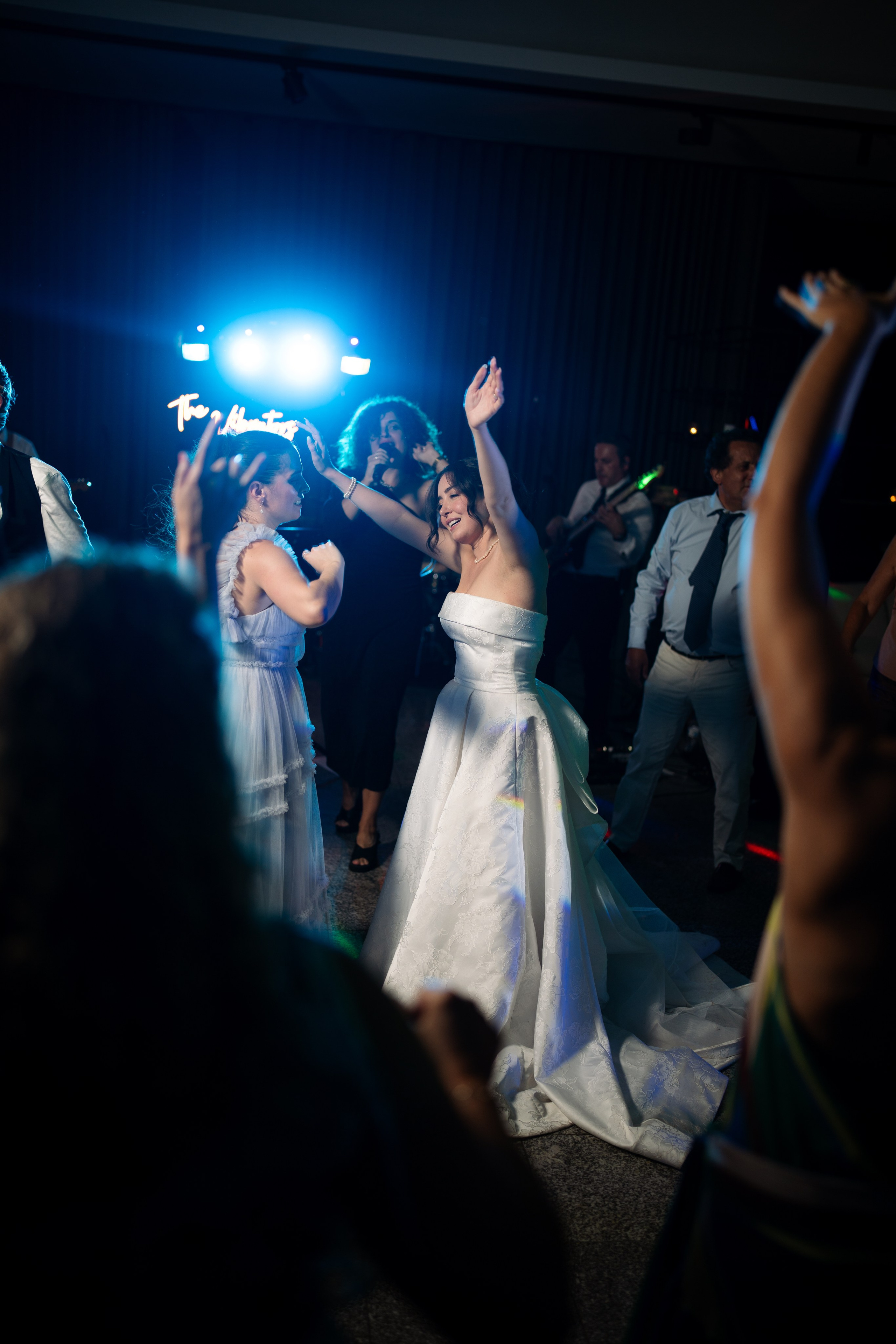 André and Gabrielle | A Timeless Garden Wedding at the Aqueduct