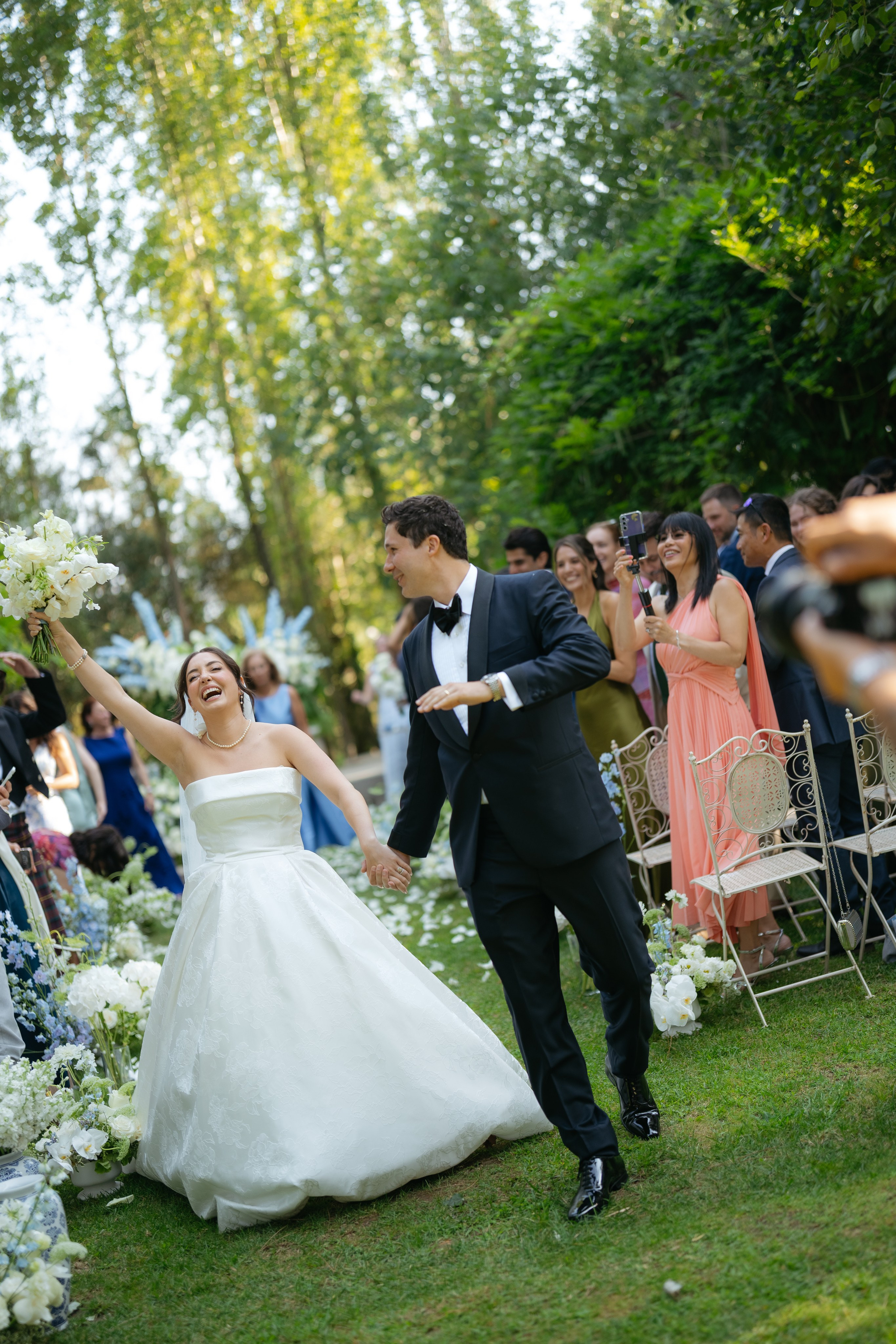 André and Gabrielle | A Timeless Garden Wedding at the Aqueduct