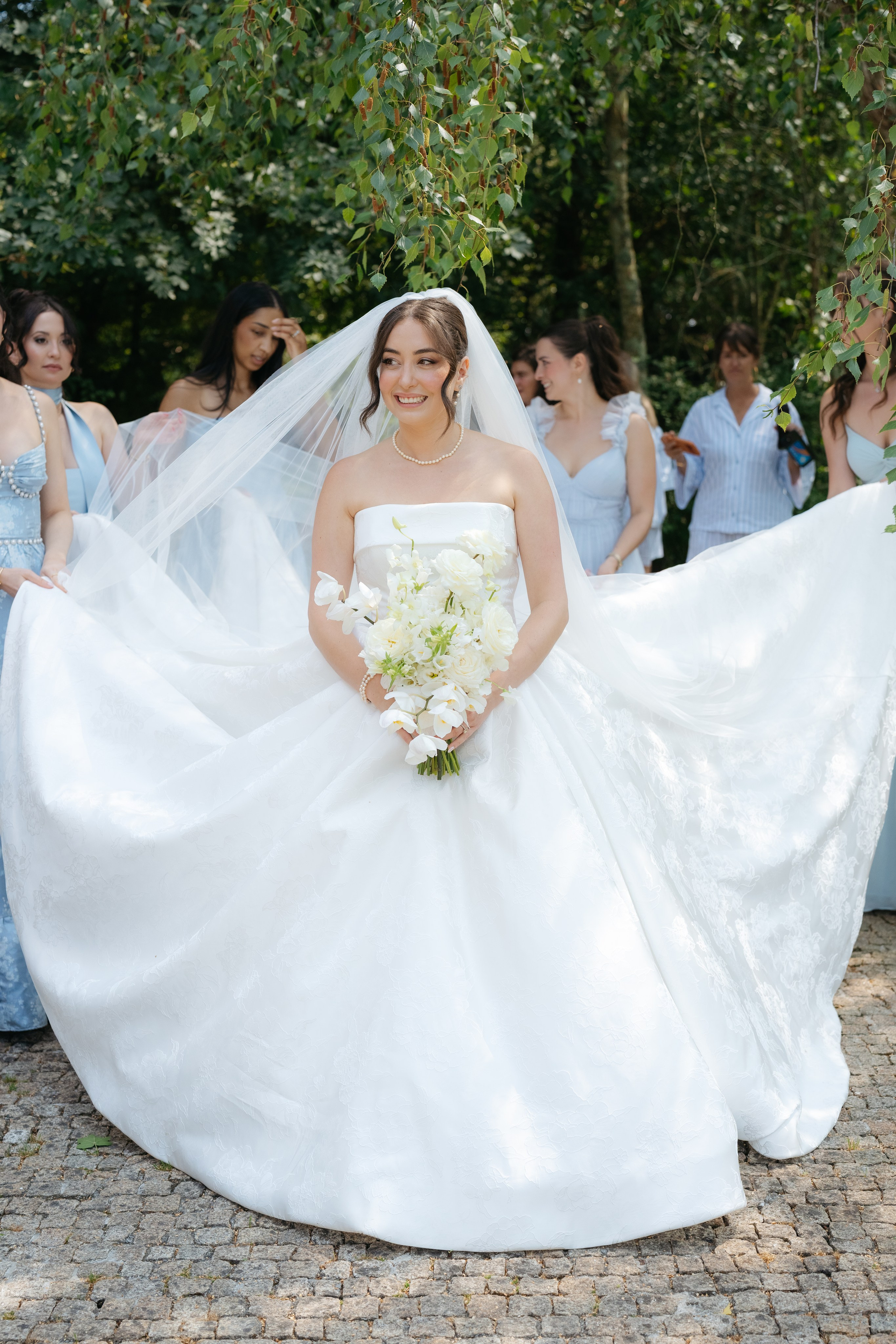 André and Gabrielle | A Timeless Garden Wedding at the Aqueduct