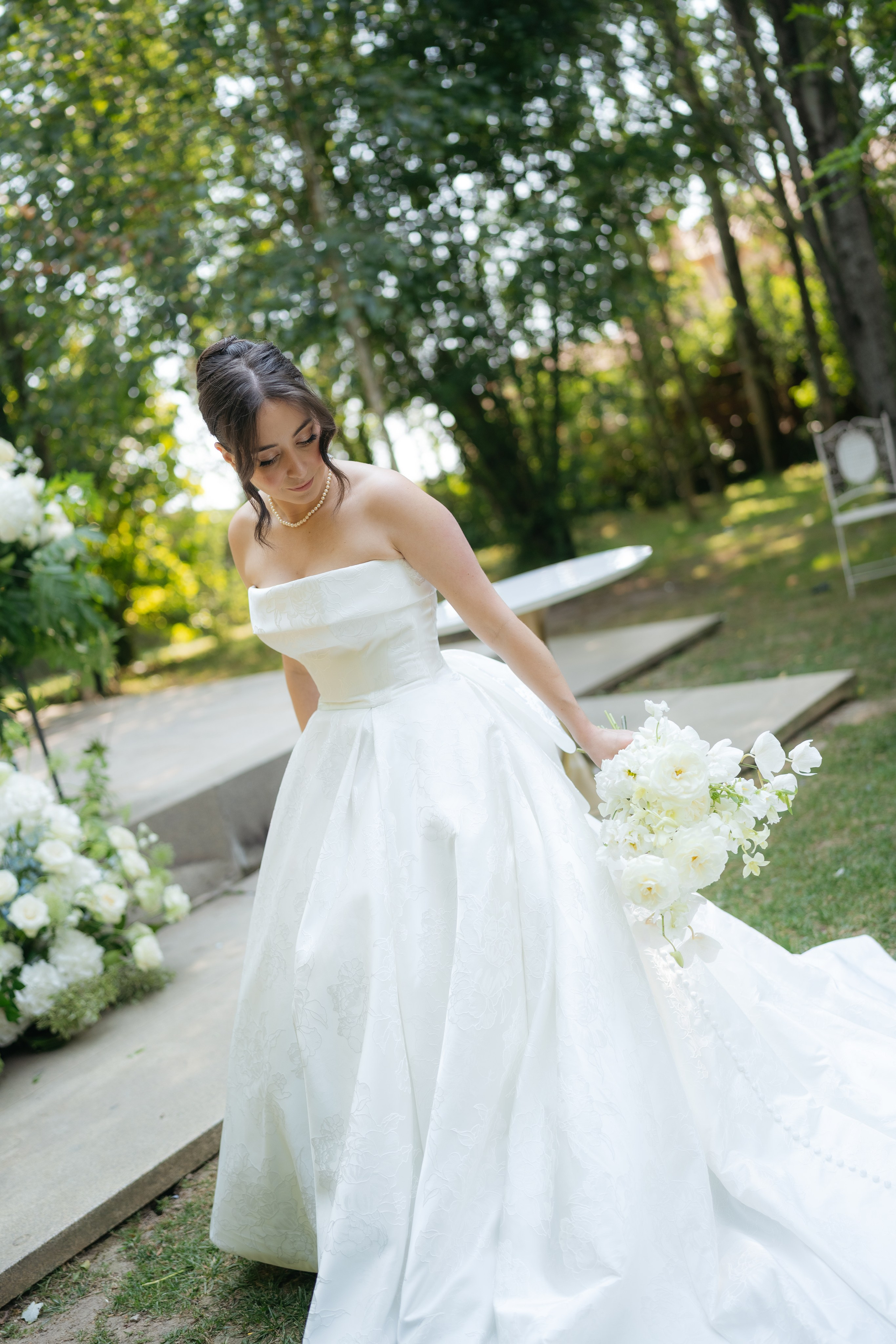 André and Gabrielle | A Timeless Garden Wedding at the Aqueduct