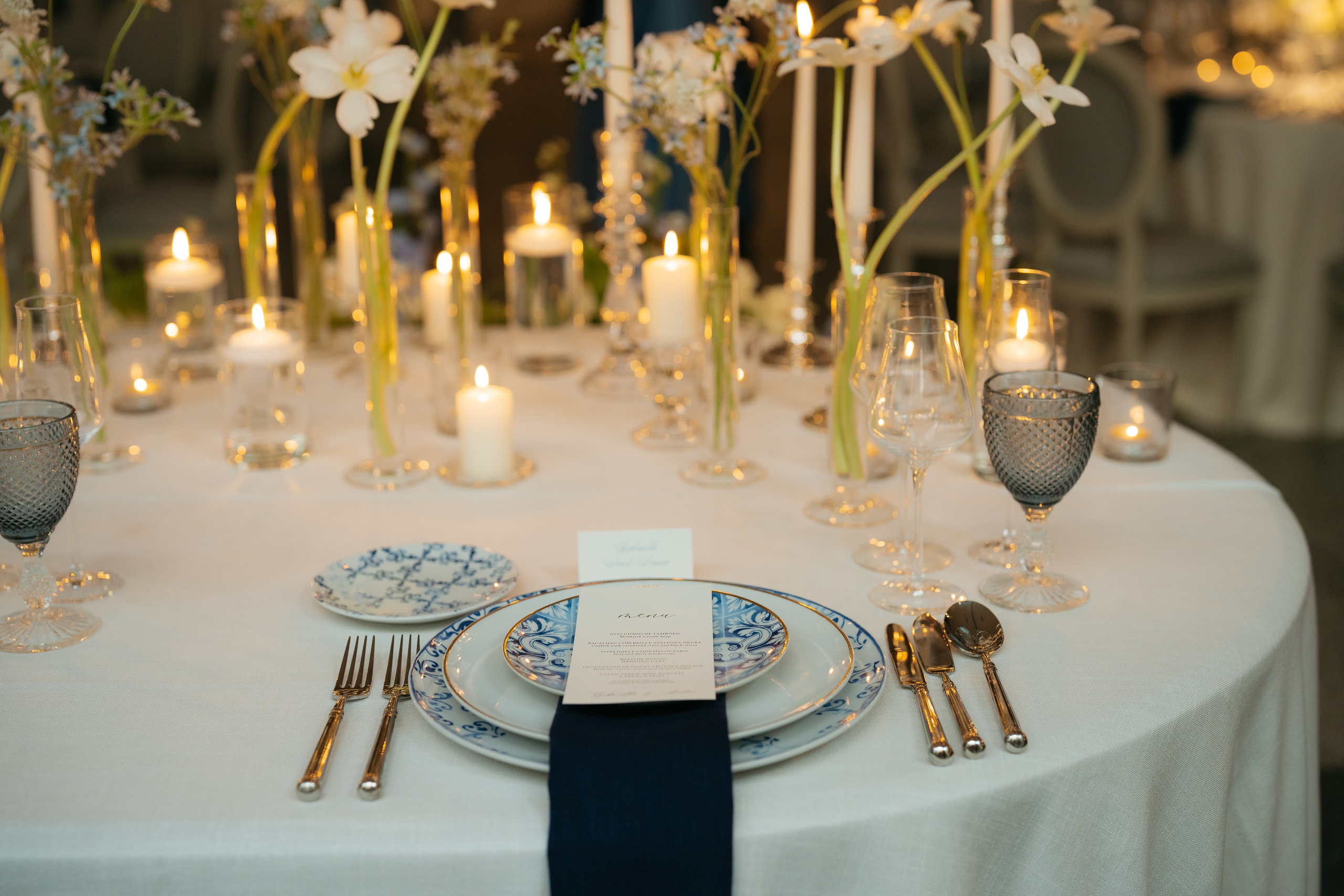 André and Gabrielle | A Timeless Garden Wedding at the Aqueduct