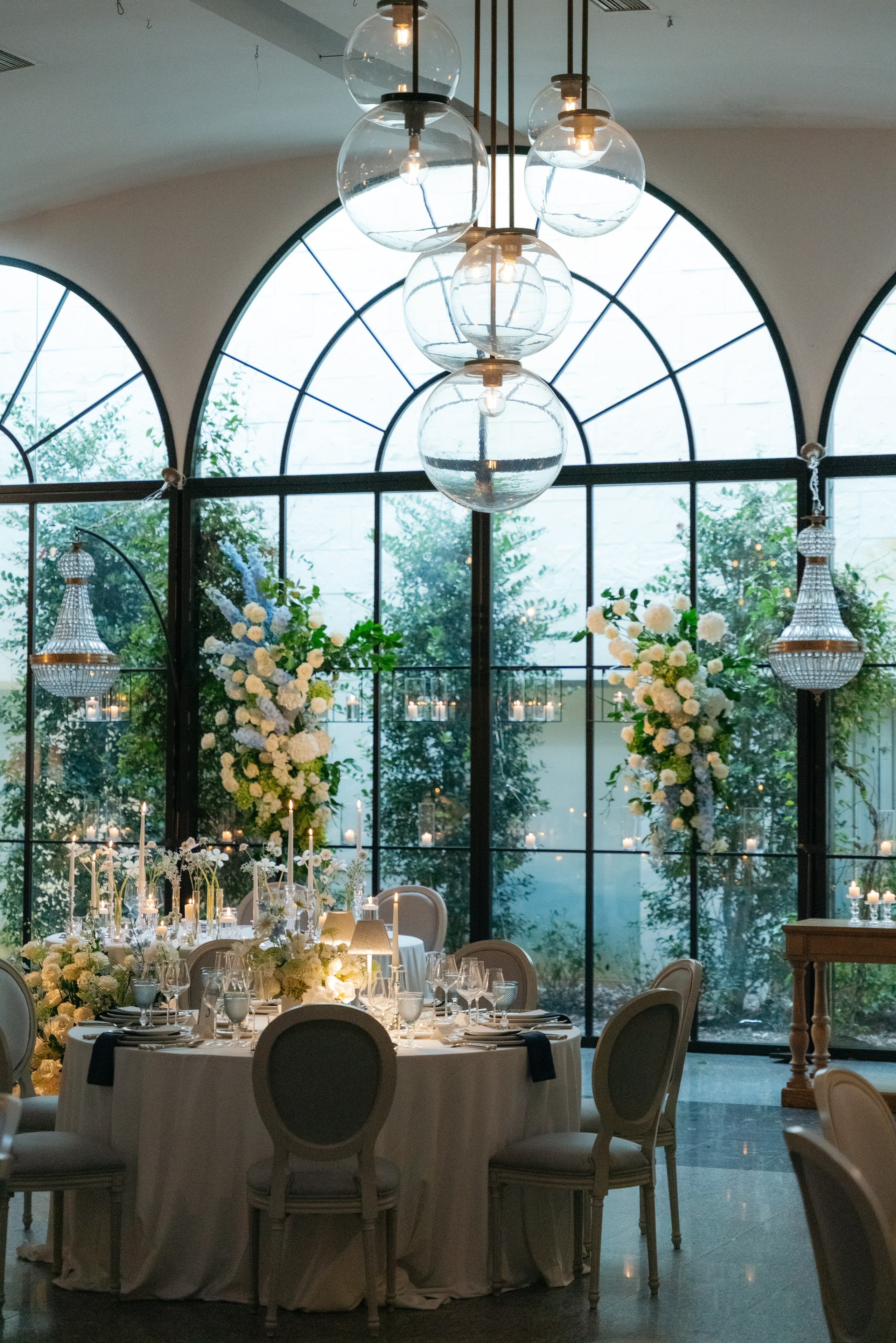 André and Gabrielle | A Timeless Garden Wedding at the Aqueduct
