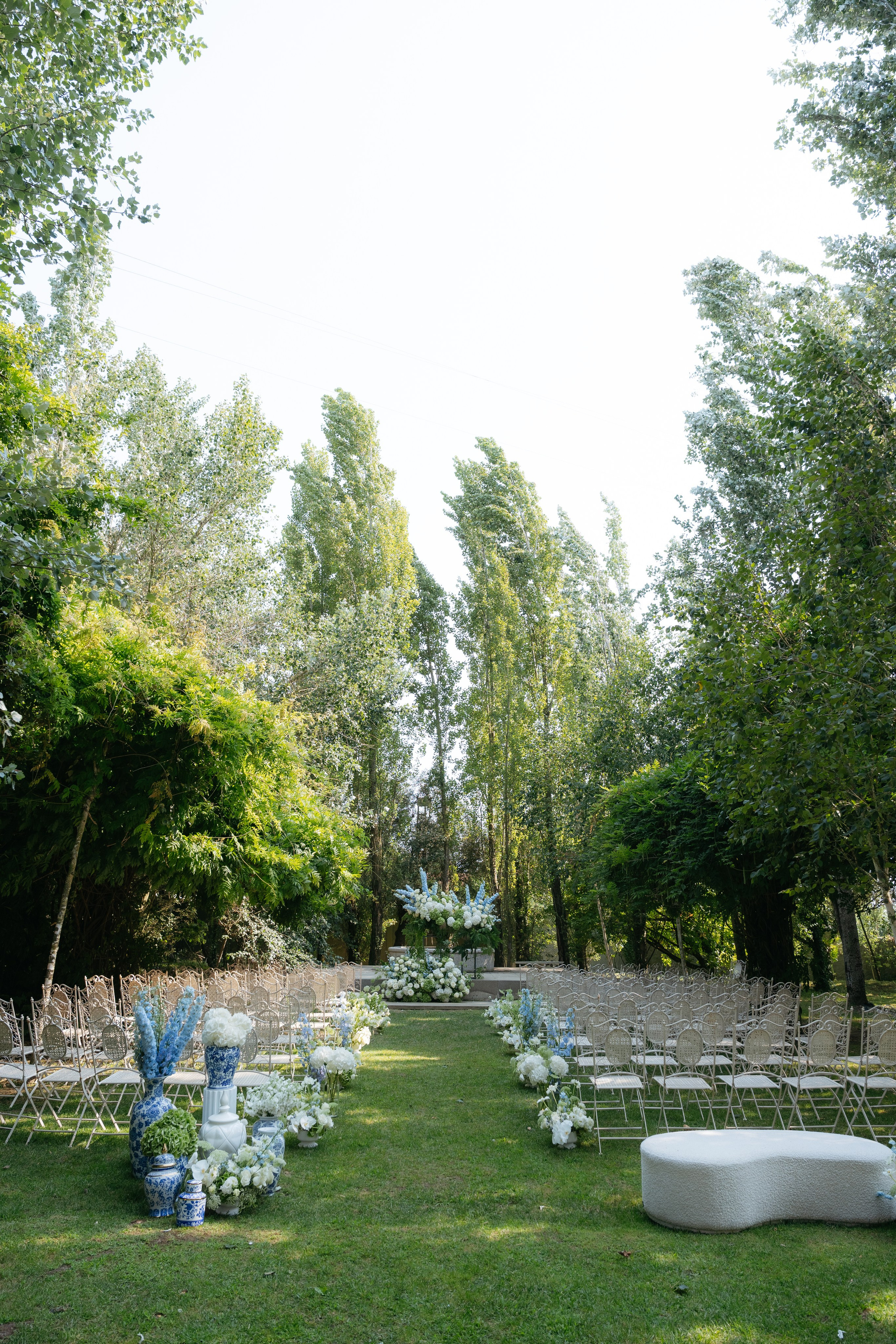 André and Gabrielle | A Timeless Garden Wedding at the Aqueduct