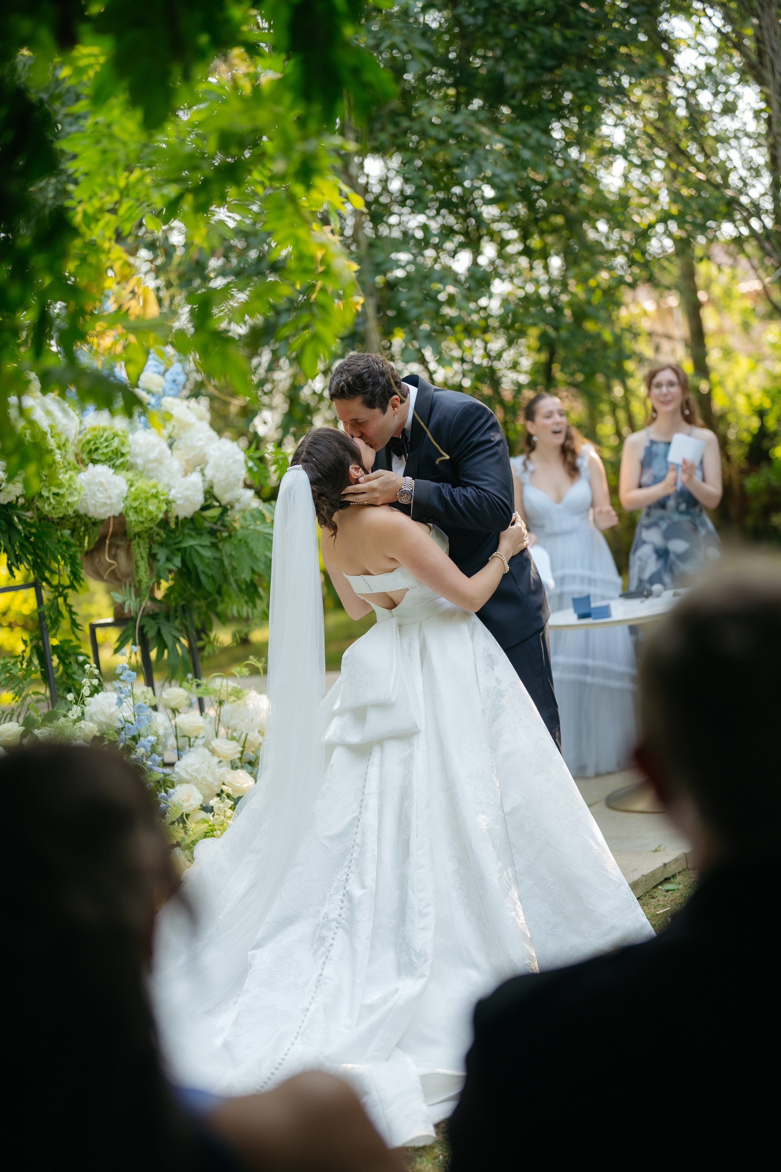 André and Gabrielle | A Timeless Garden Wedding at the Aqueduct