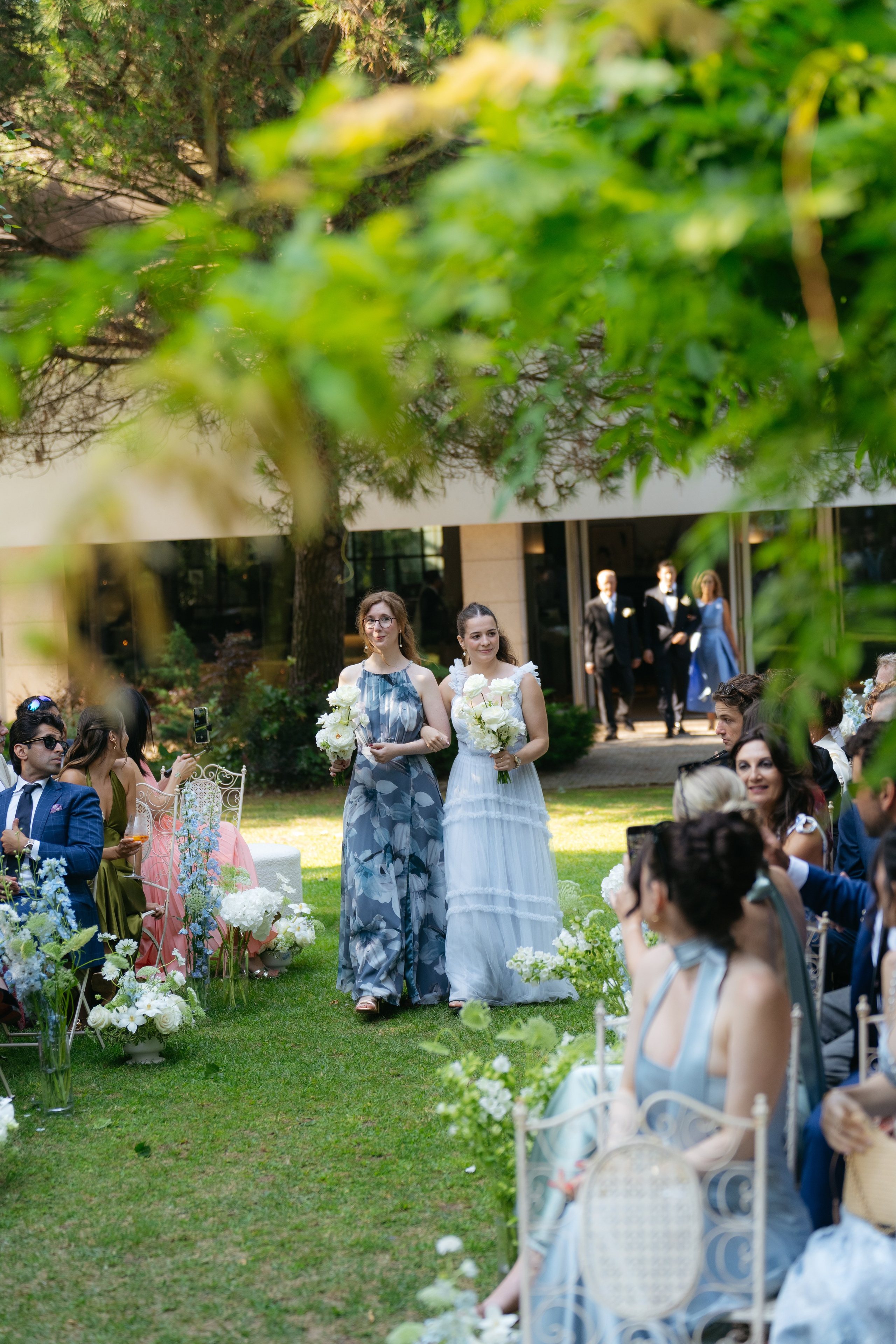 André and Gabrielle | A Timeless Garden Wedding at the Aqueduct