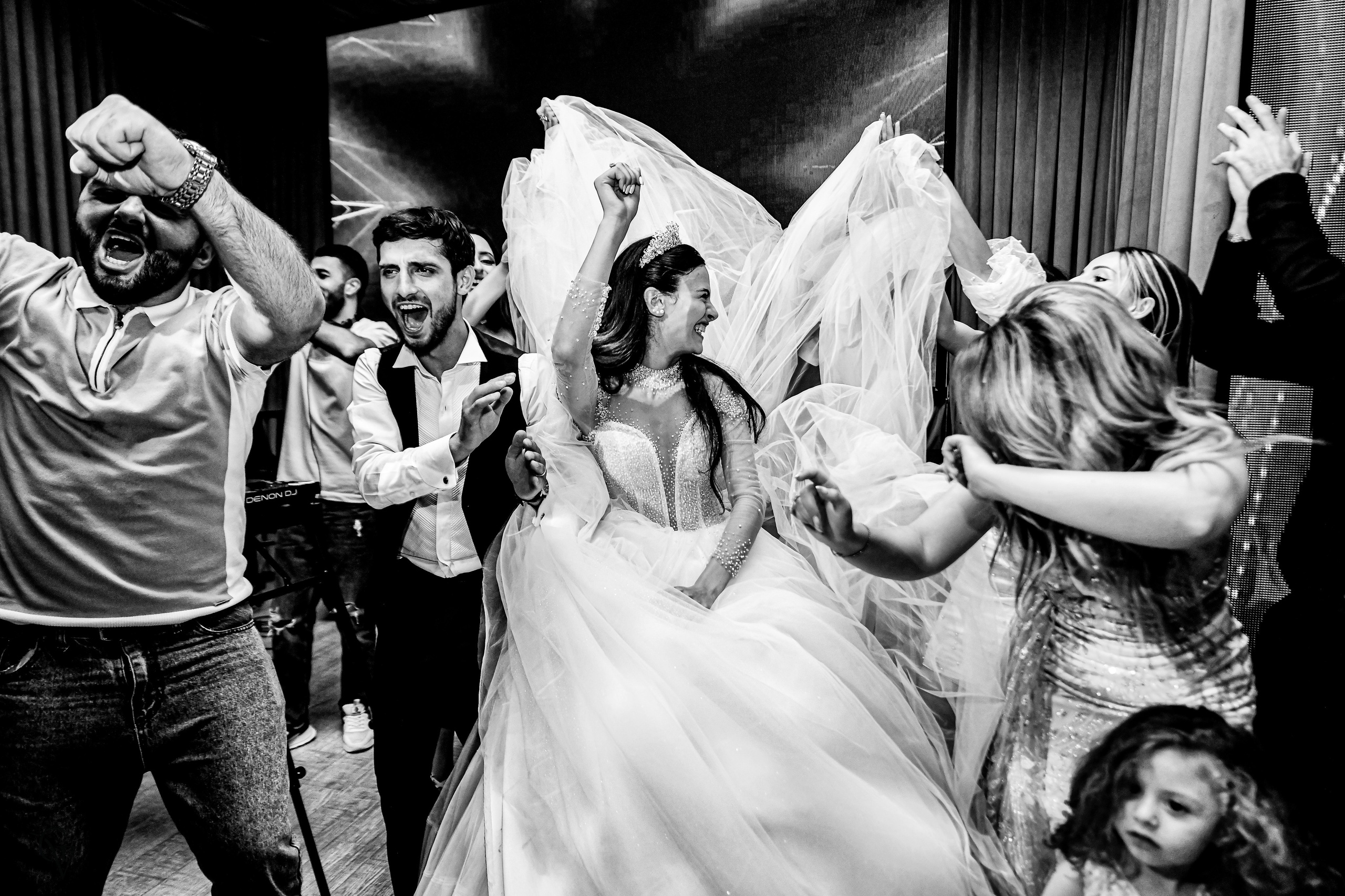 Paruyr & Nina. Wedding photos and video shooting in Armenia and all over the world!!! Photographer in Yerevan