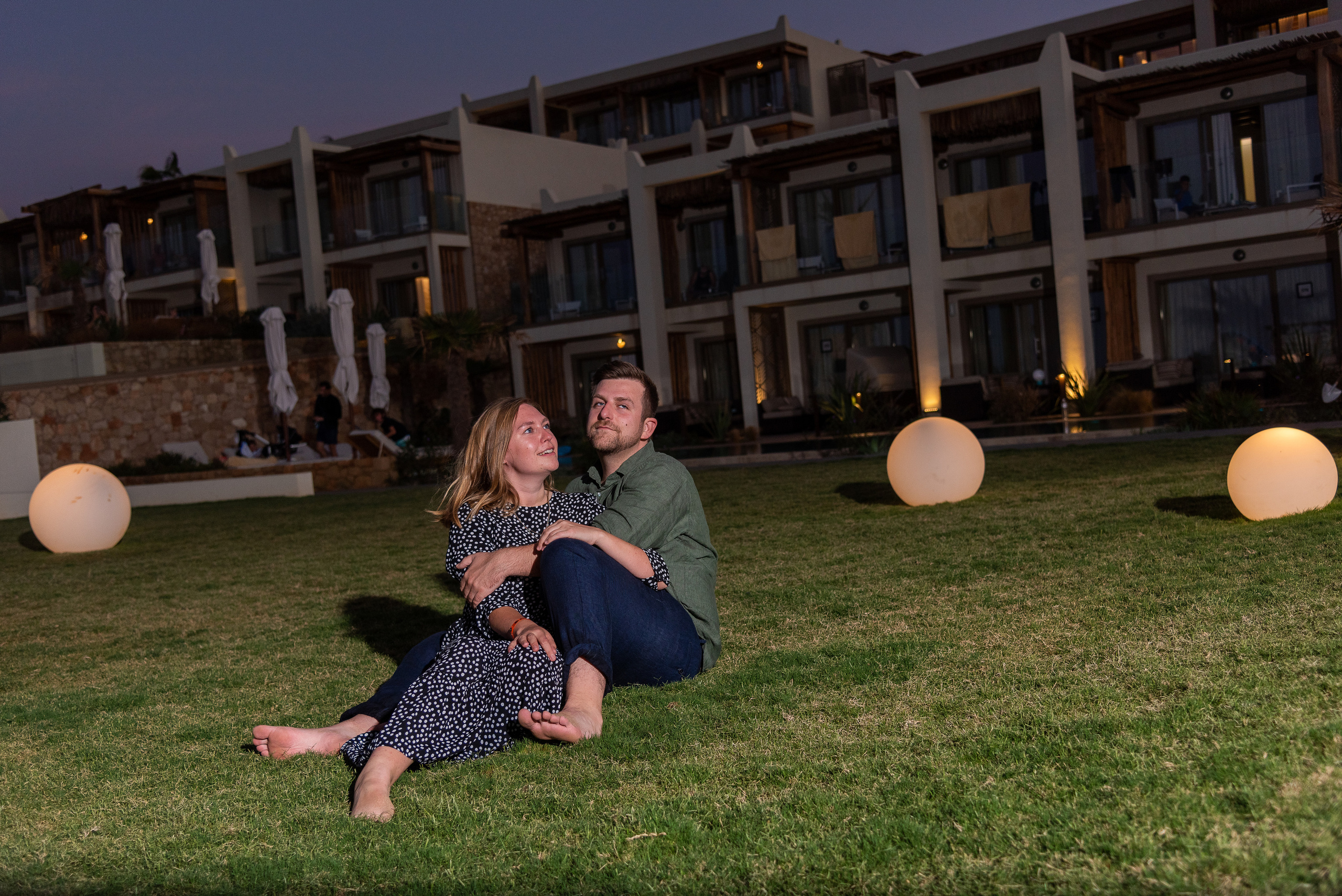 Love Story. Photographer In Heraklion — Flying Dresses Photographer In Crete