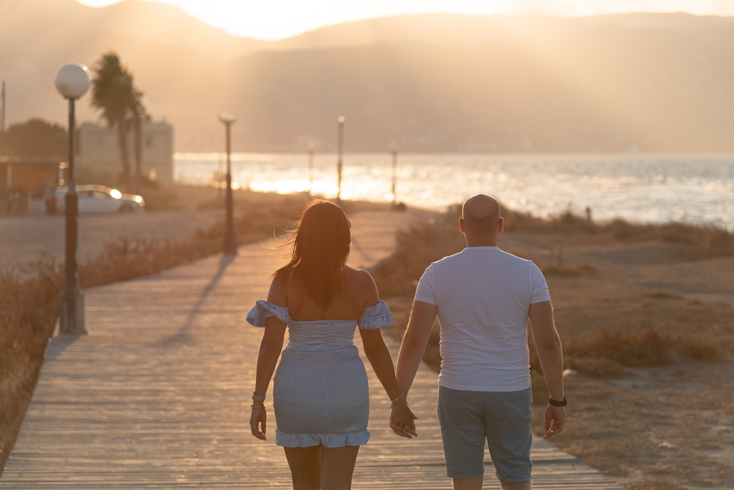 Love Story. Photographer In Heraklion — Flying Dresses Photographer In Crete
