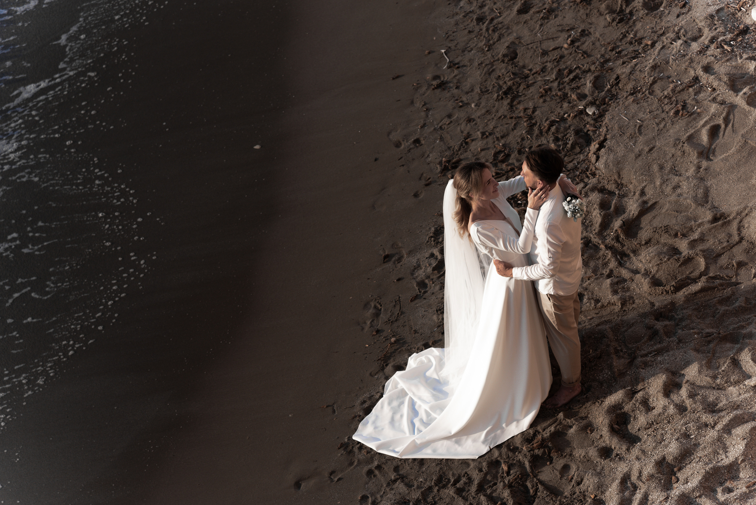 Wedding on the Island of Crete, photography in the mountains