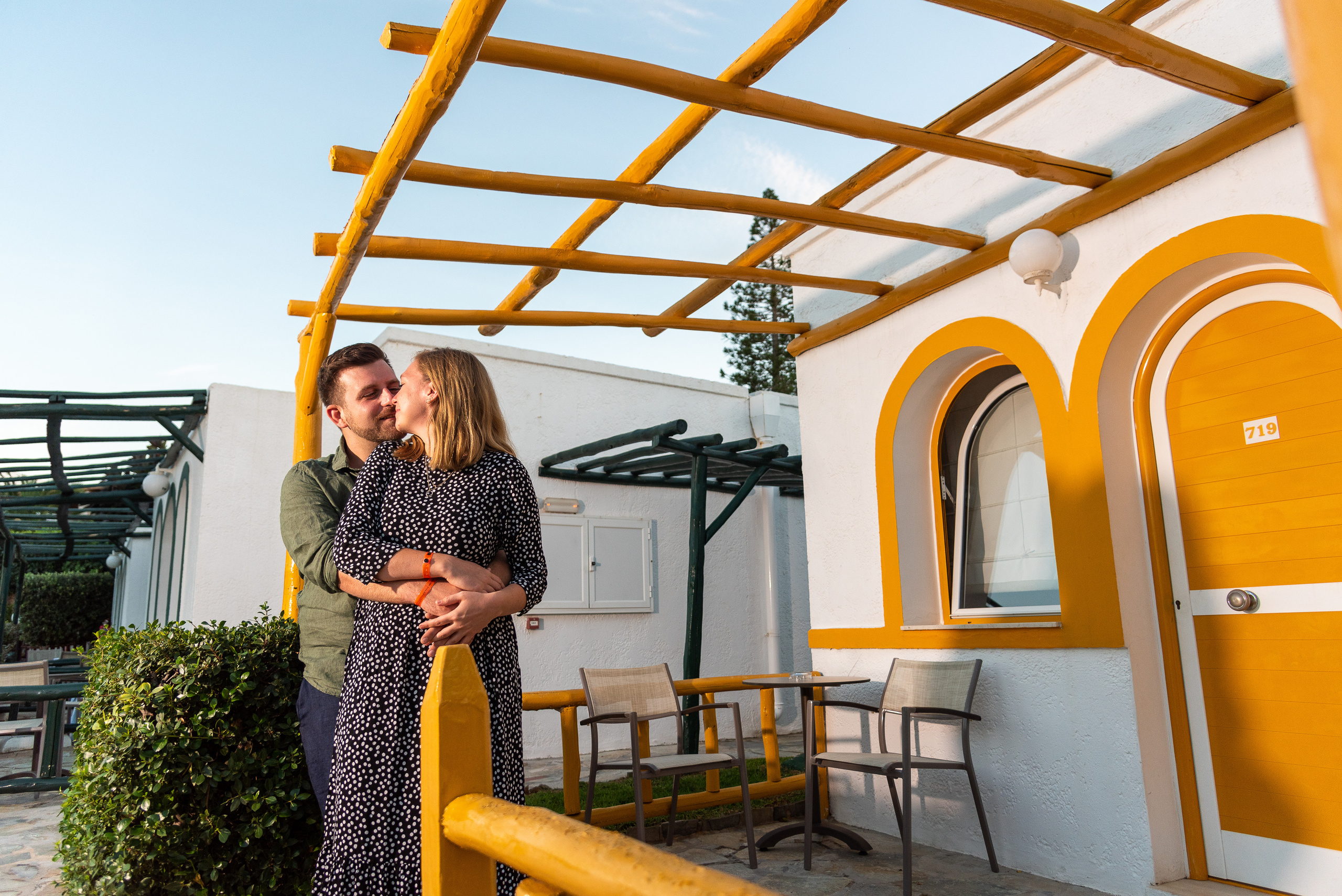 Love Story. Photographer In Heraklion — Flying Dresses Photographer In Crete