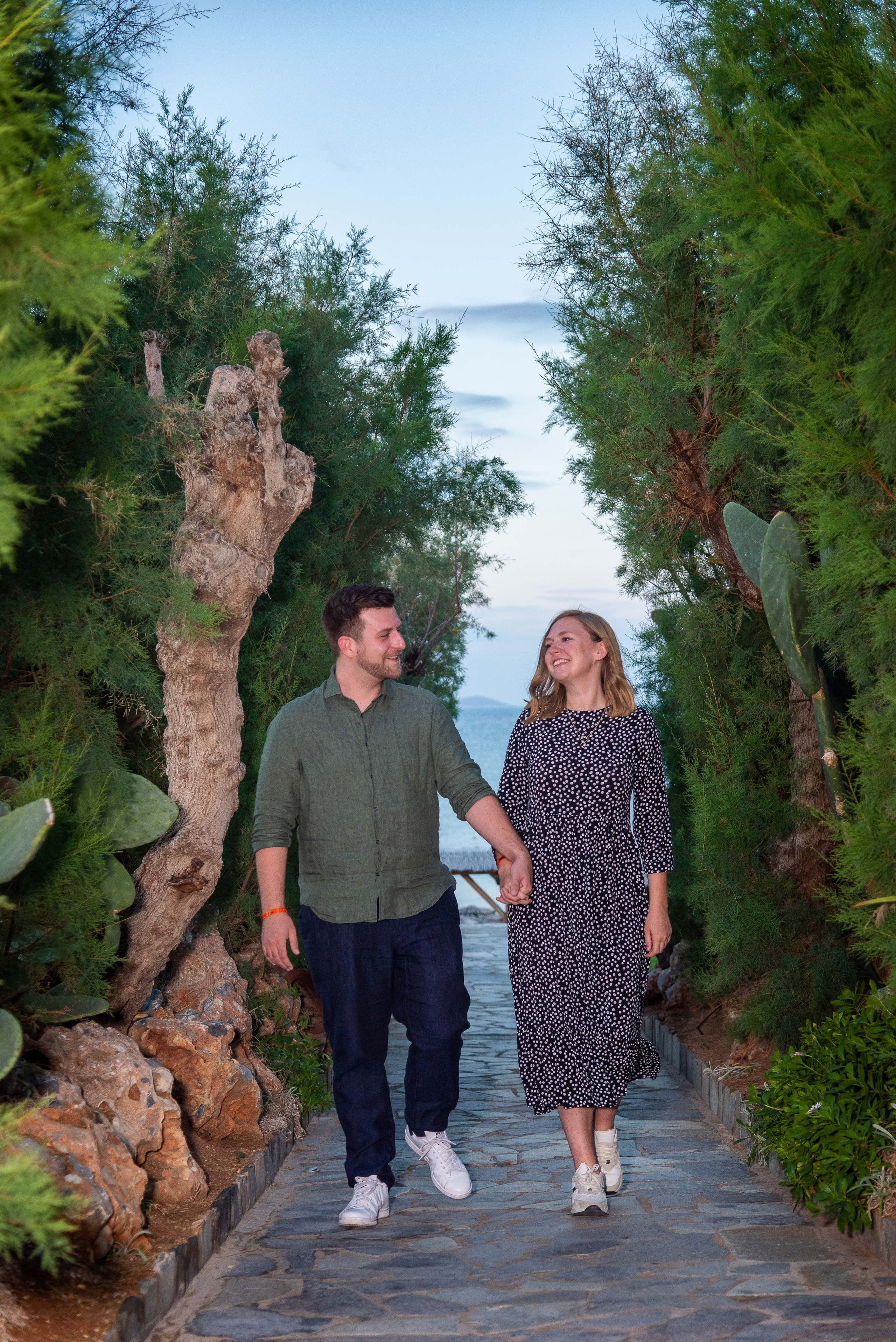 Love Story. Photographer In Heraklion — Flying Dresses Photographer In Crete