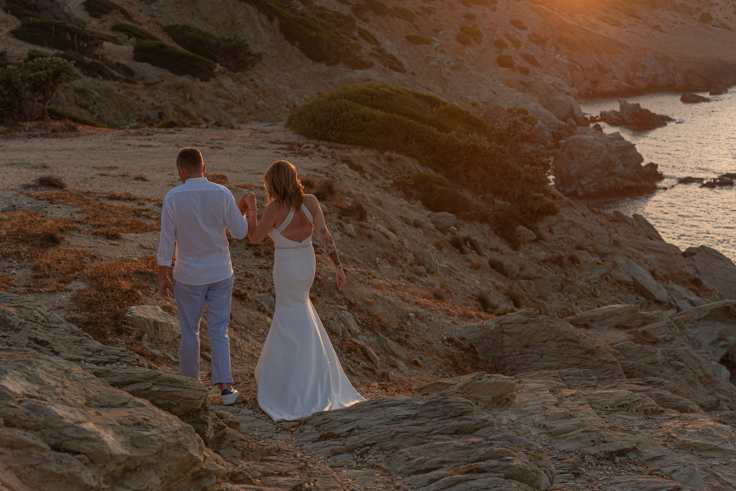 Wedding photographer in Crete photo shoot in the mountains at sunset