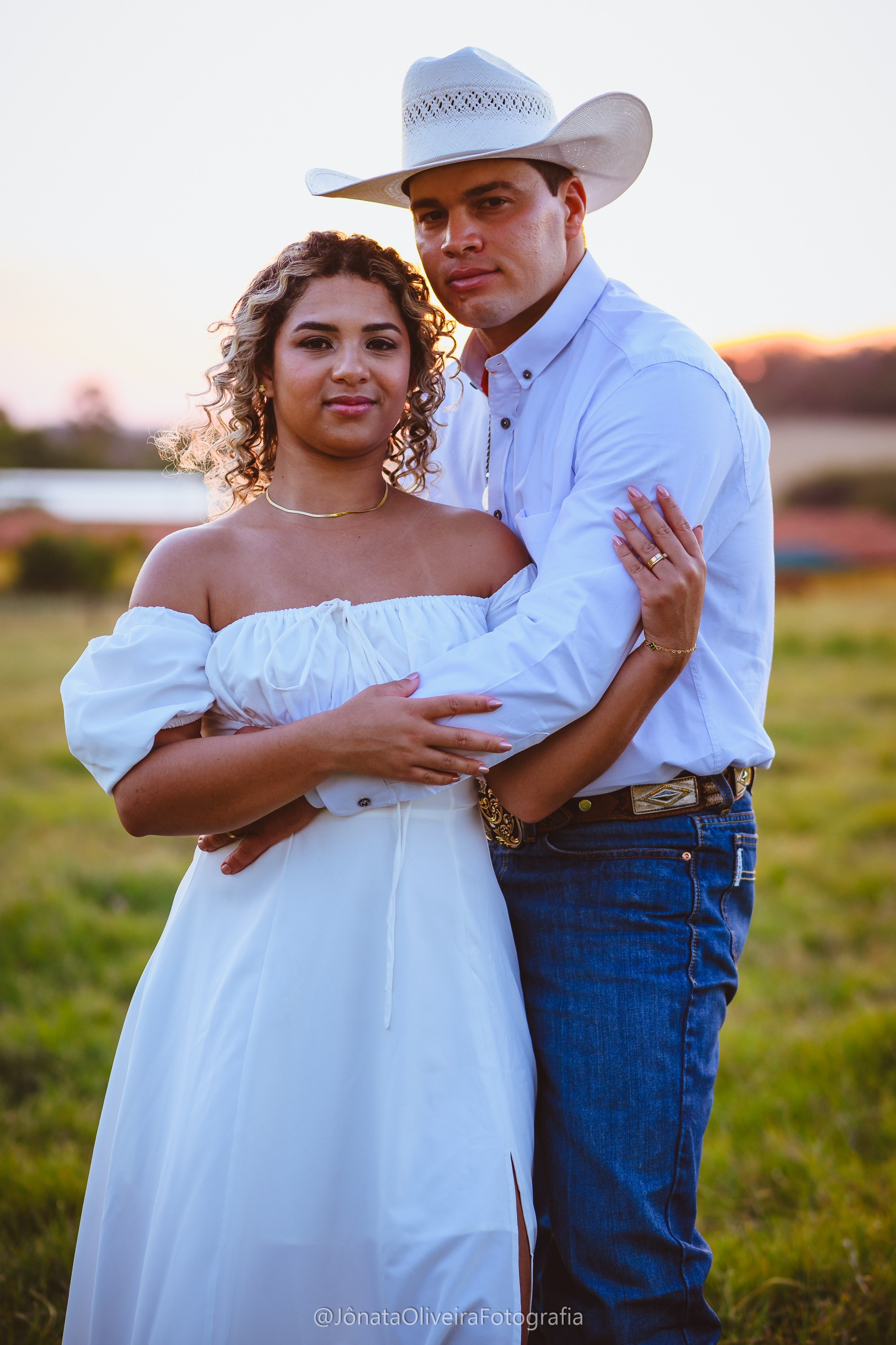 Pre Wedding Luérica e Vinicius. Fotografia de casamentos e ensaios em avaré Jônata Oliveira