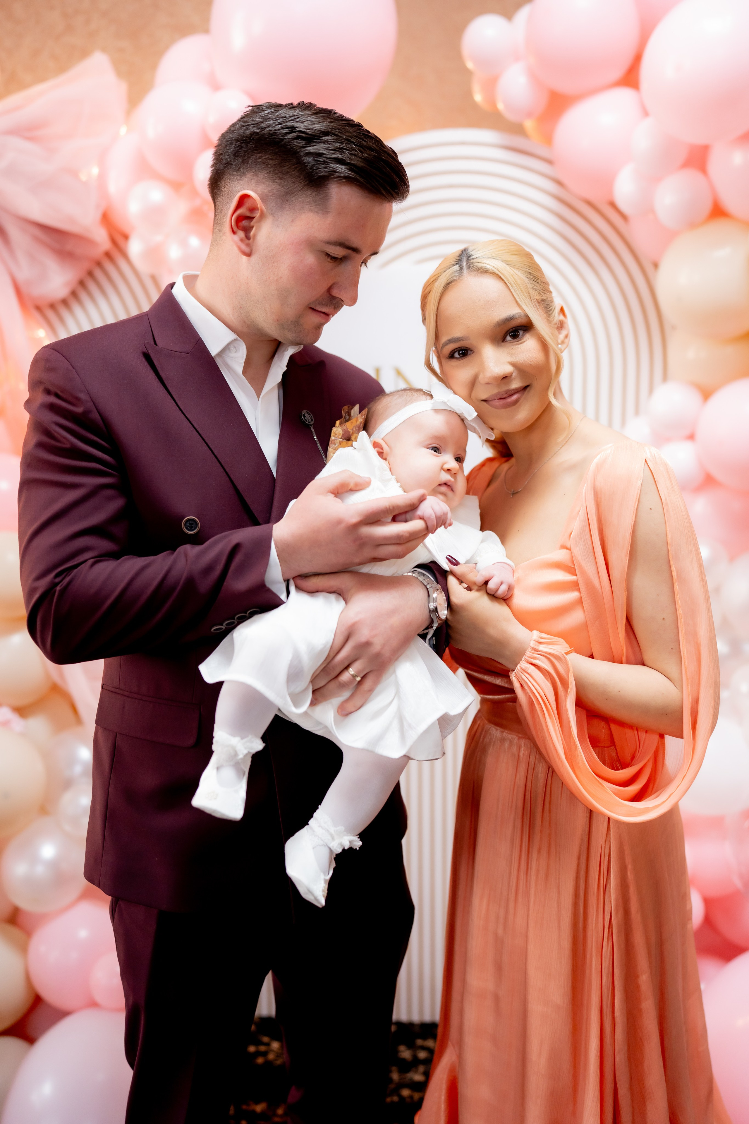 Ilinca. Mark Fazakas — Wedding Photographer