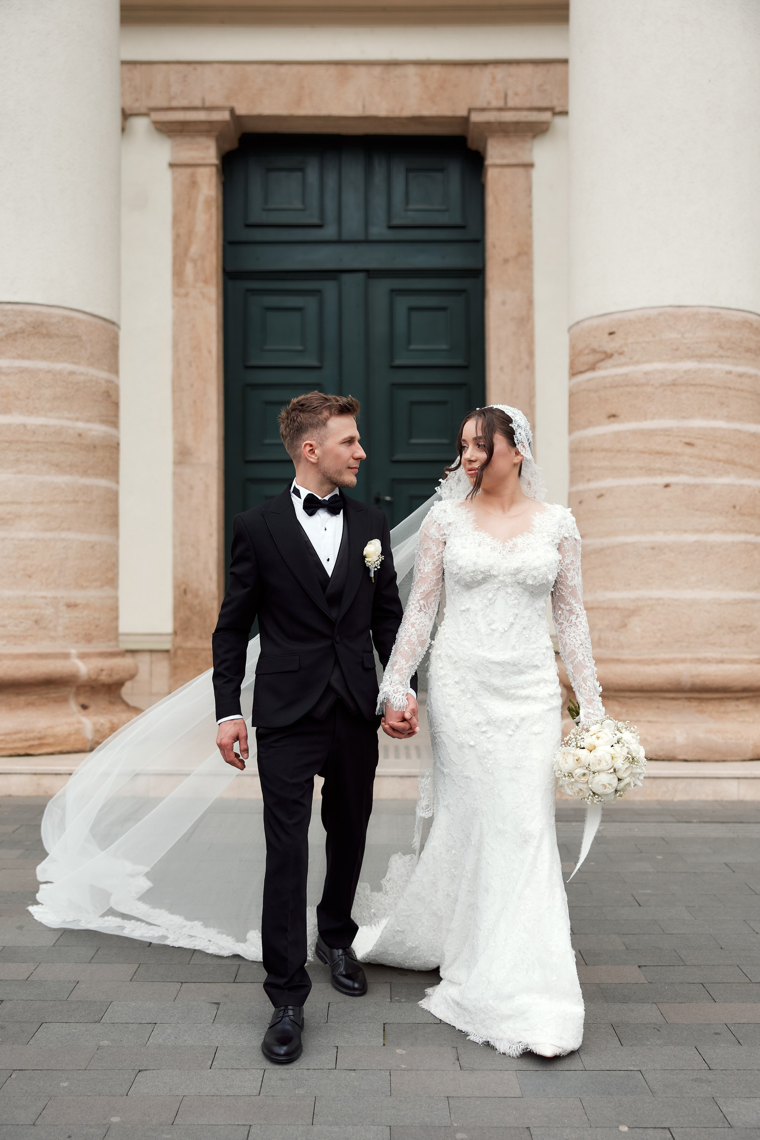 Emil & Cristina. Photographer Luca Medieșan