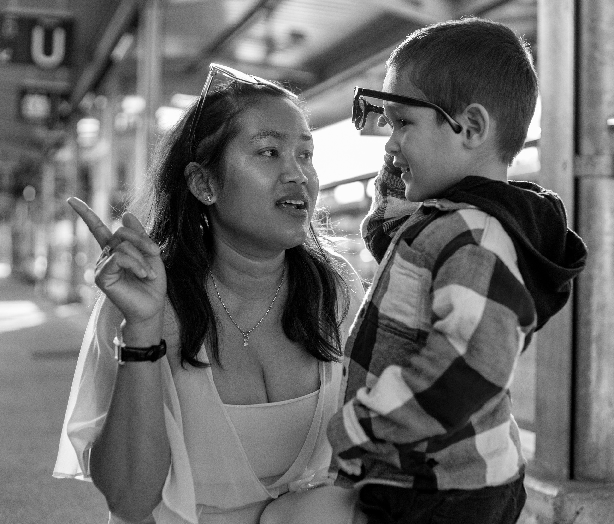 Maman et fils – émotions authentiques. Photographe et graphiste Anastasiia LITVIN - Besançon, France