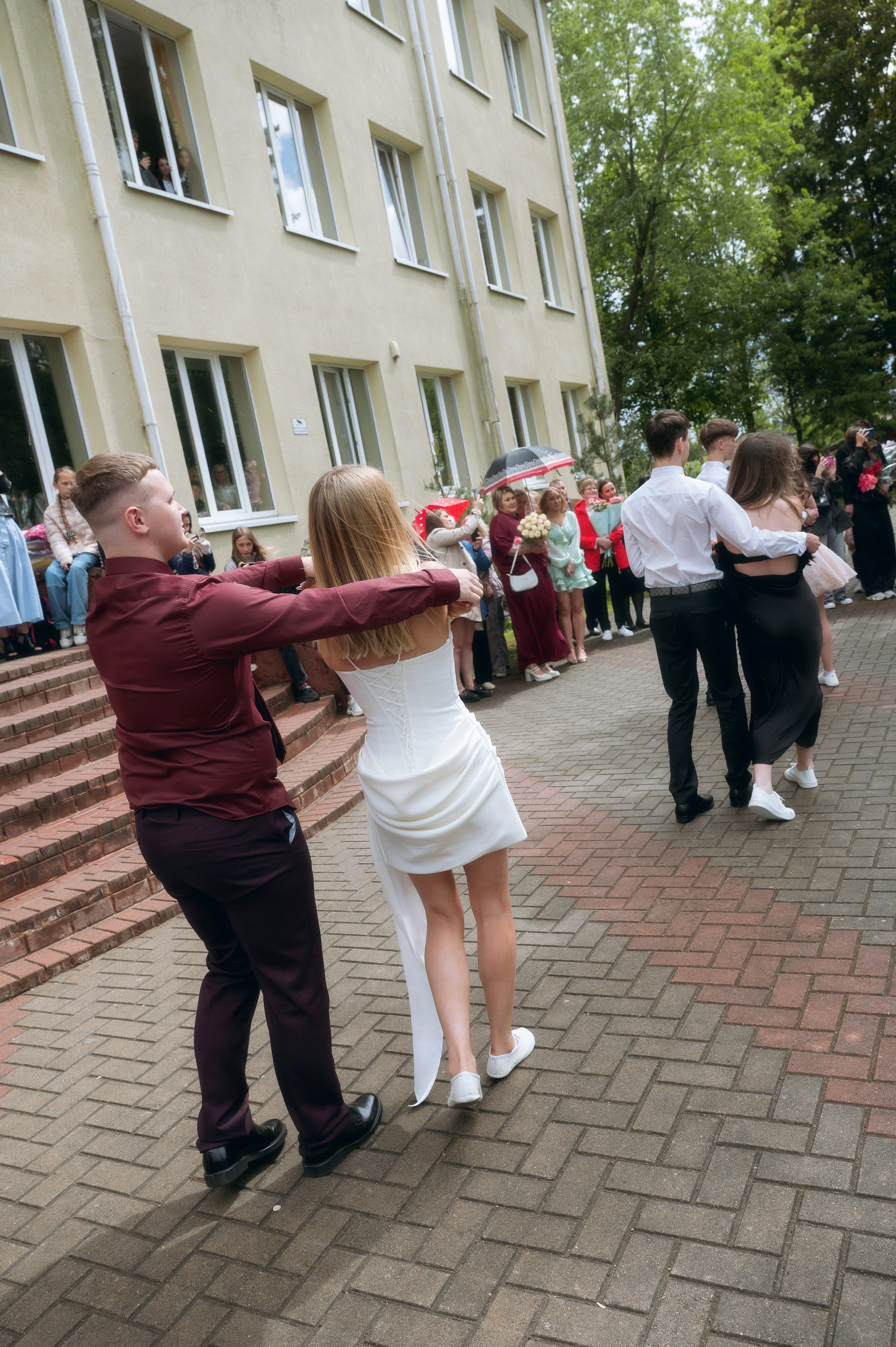 Paskutinis skambutis Joniškėlyje. Vestuvių fotografė Santa Jonuškė | Šiaulių apskritis, Panevėžio apskritis ir visa Lietuva