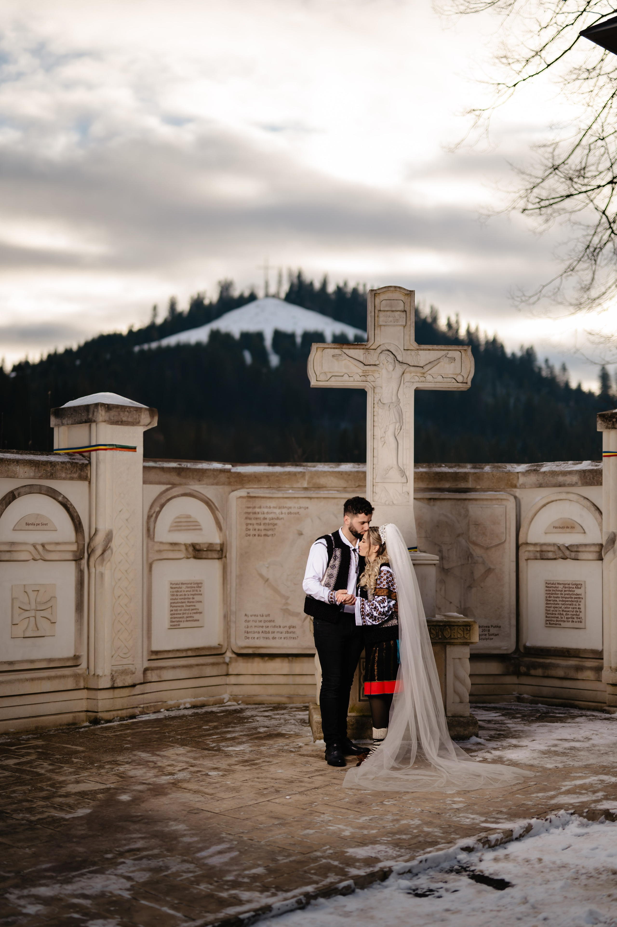 Sedinta foto a lui Costica si Ionela. Fotografie & Videografie evenimente - Suceava, Romania