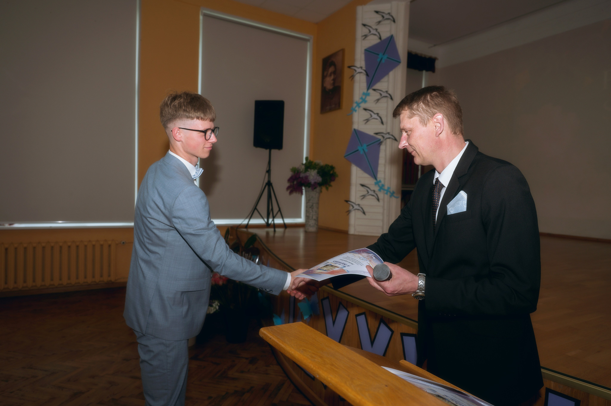 Paskutinis skambutis Joniškėlyje. Vestuvių fotografė Santa Jonuškė | Šiaulių apskritis, Panevėžio apskritis ir visa Lietuva