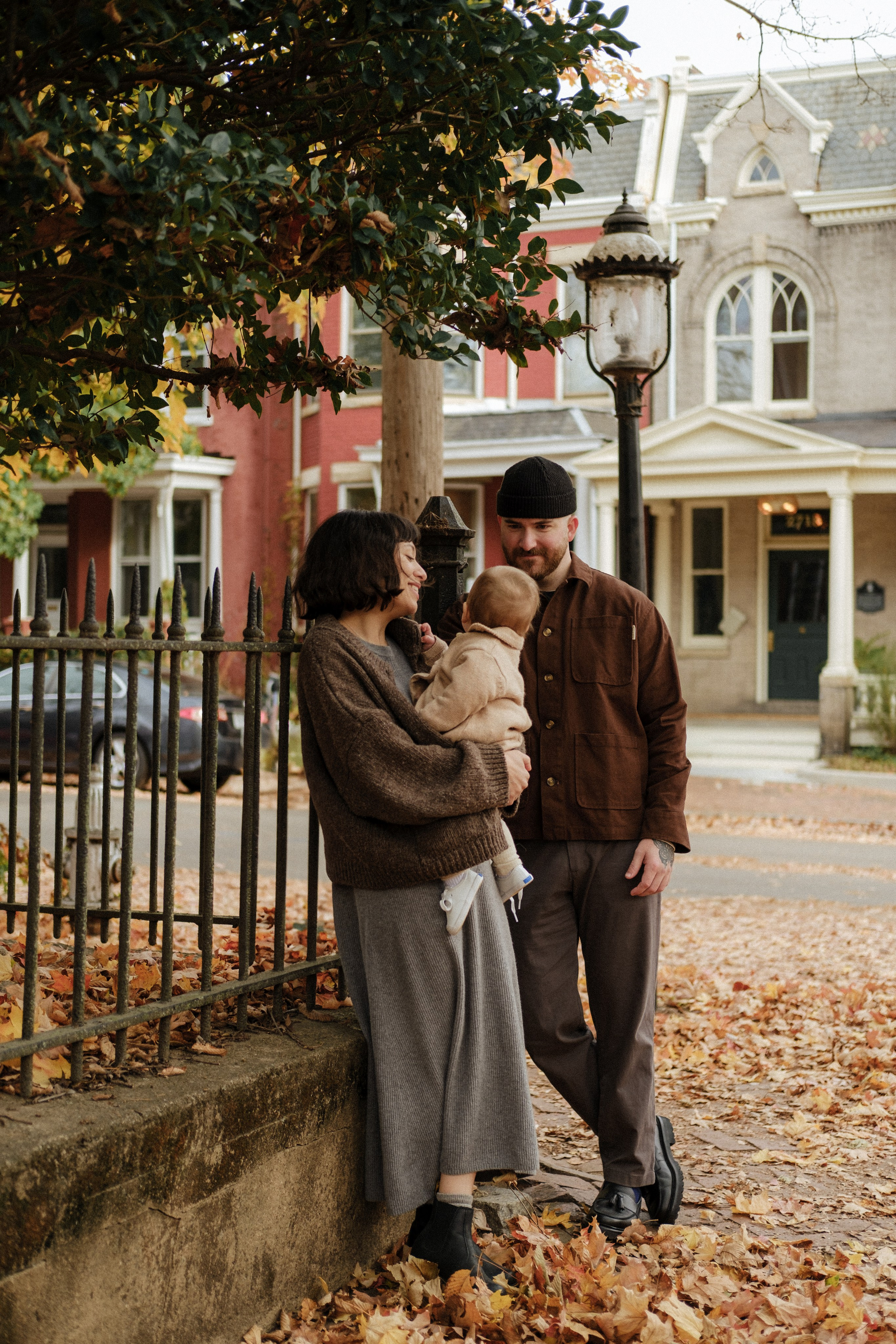 Top Fall Photo Locations in Richmond: Autumn Sessions at Libby Hill Park. Family Photographer Anna Dobrovolskaia | Richmond, VA