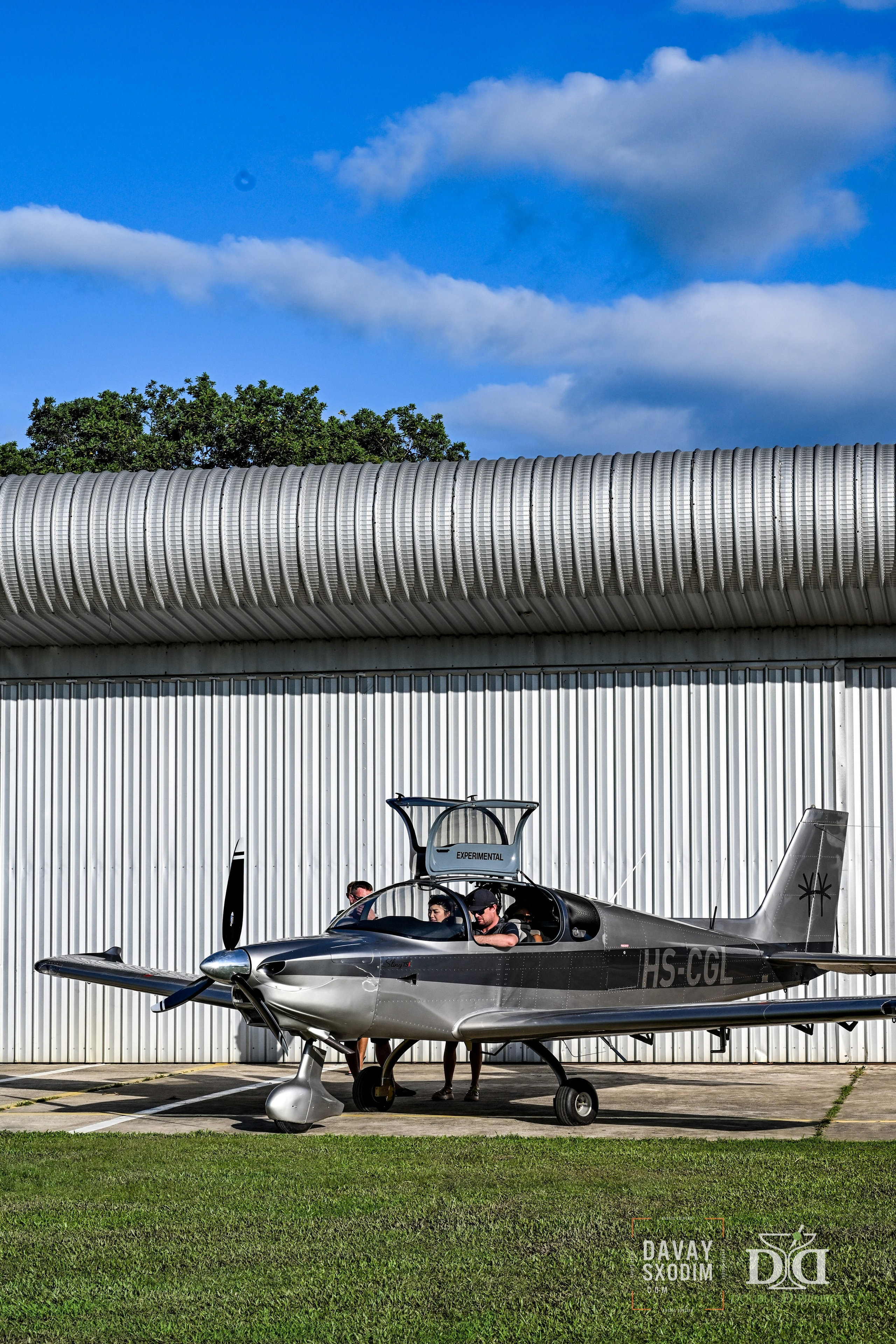 Вечеринка на аэродроме | Фоторепортаж | Афиша | DAVAYSXODIM.com PHUKET. АФИША|ФОТОРЕПОРТАЖИ|ИВЕНТЫ|ПХУКЕТ