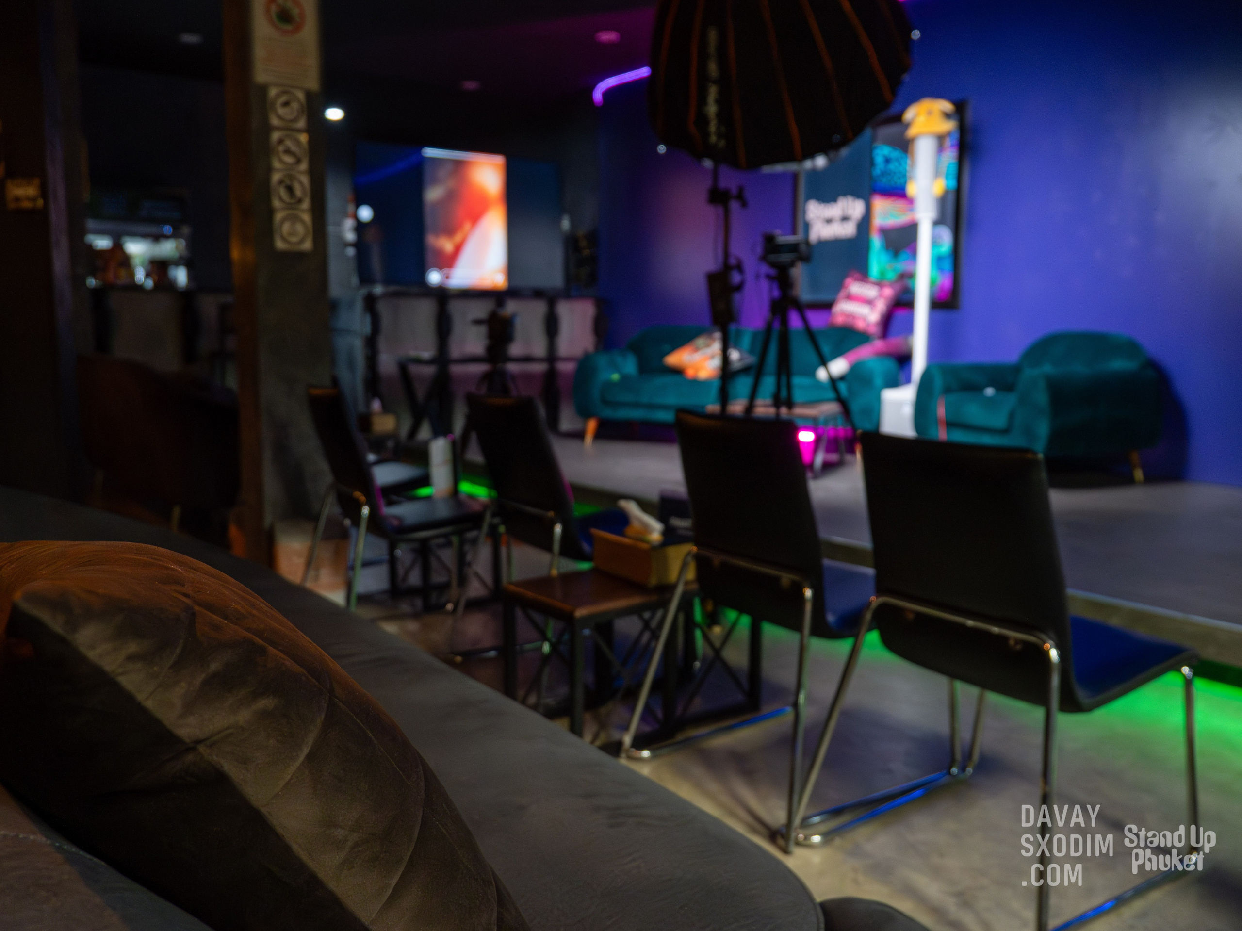 Standup-шоу «Тай-Болтай» | Фоторепортаж | Афиша | DAVAYSXODIM.com PHUKET. АФИША|ФОТОРЕПОРТАЖИ|ИВЕНТЫ|ПХУКЕТ