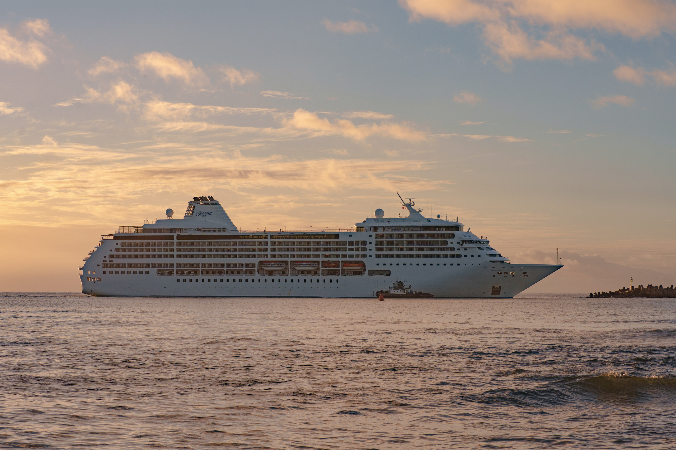 SHIPS. Awards winning photographer in Kauai, Hawaii