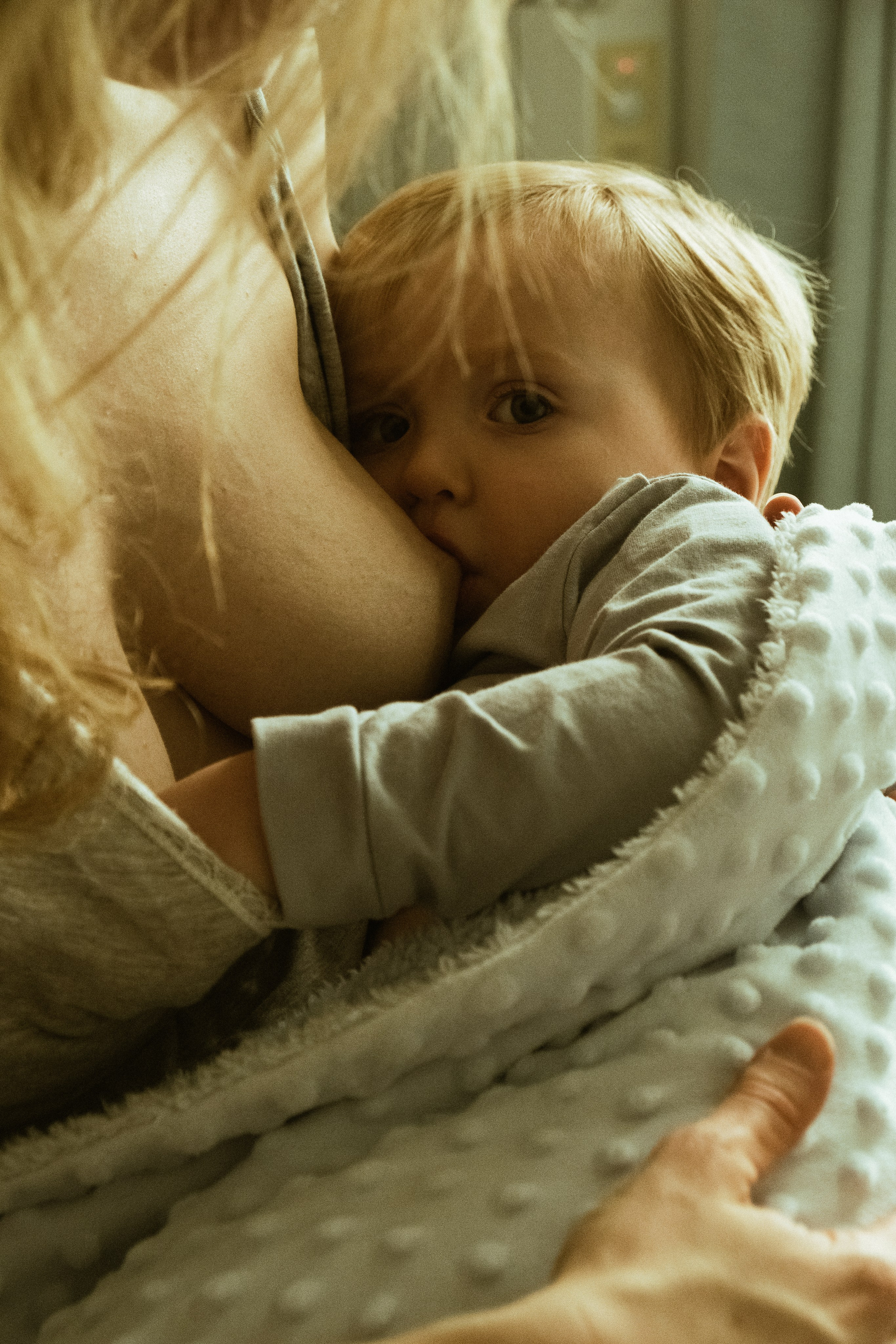 Valeria. Fotógrafa infantil y de lactancia materna y maternidad en Barcelona