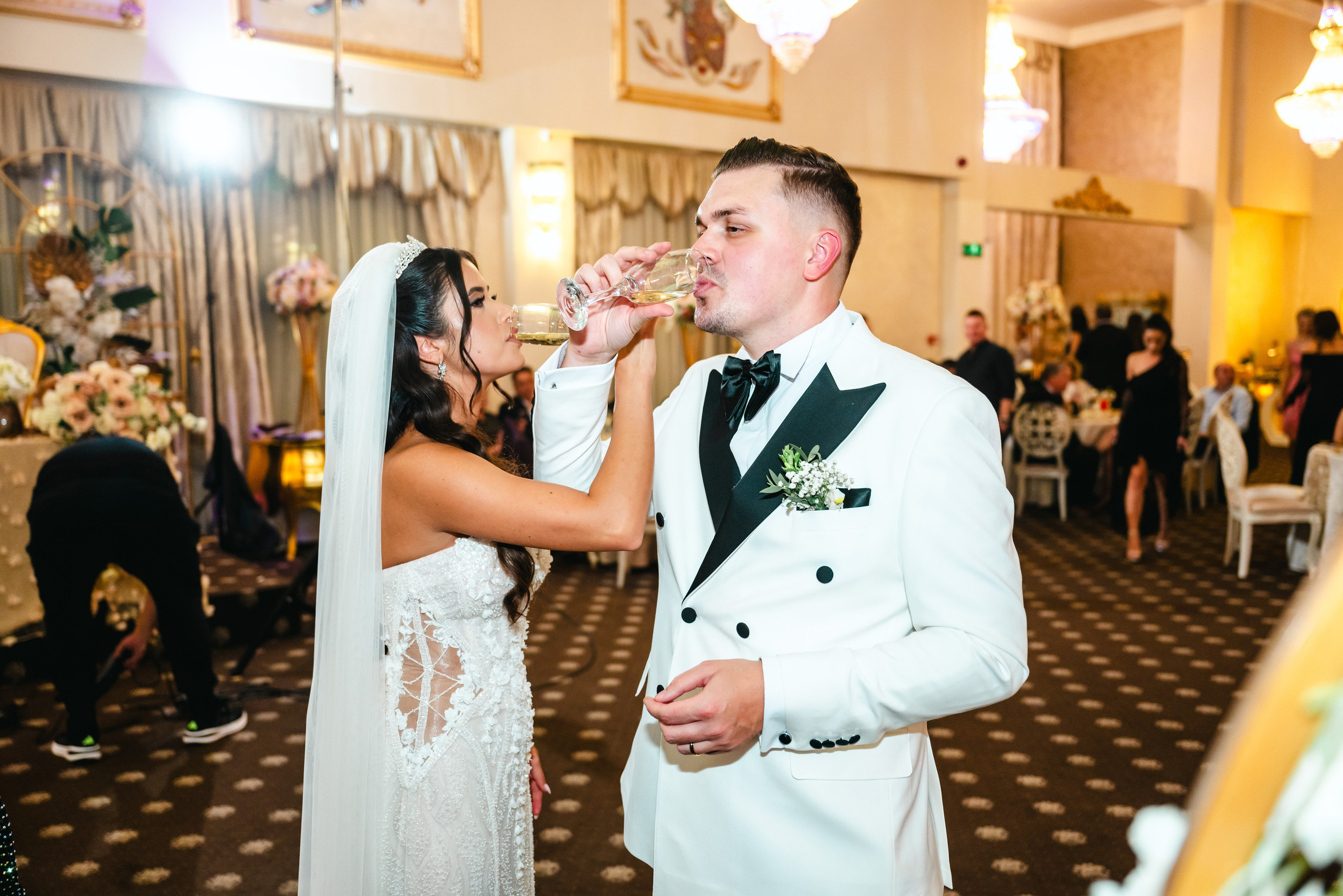 Ana Maria & Robert 💙 Nuntă. DP Events — echipă foto-video din București, capturăm emoții și transformăm momentele în amintiri autentice