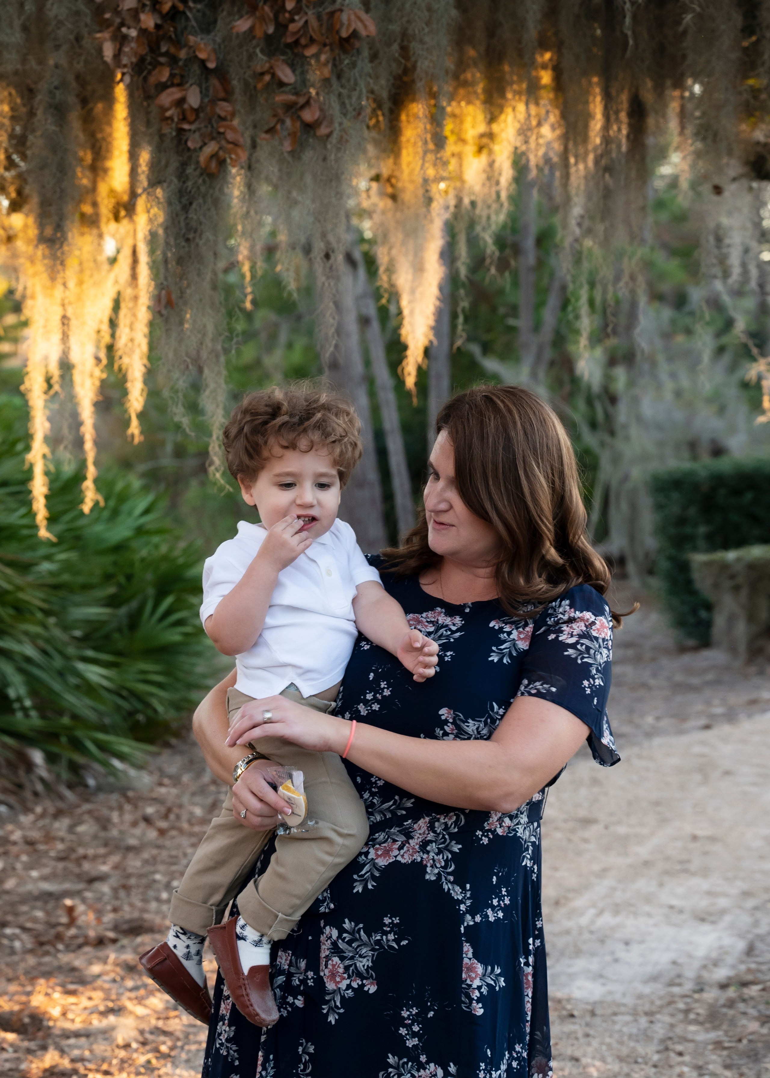 Family session outside. Portrait, kids and family photographer in Wesley Chapel Alina Alice Osipova