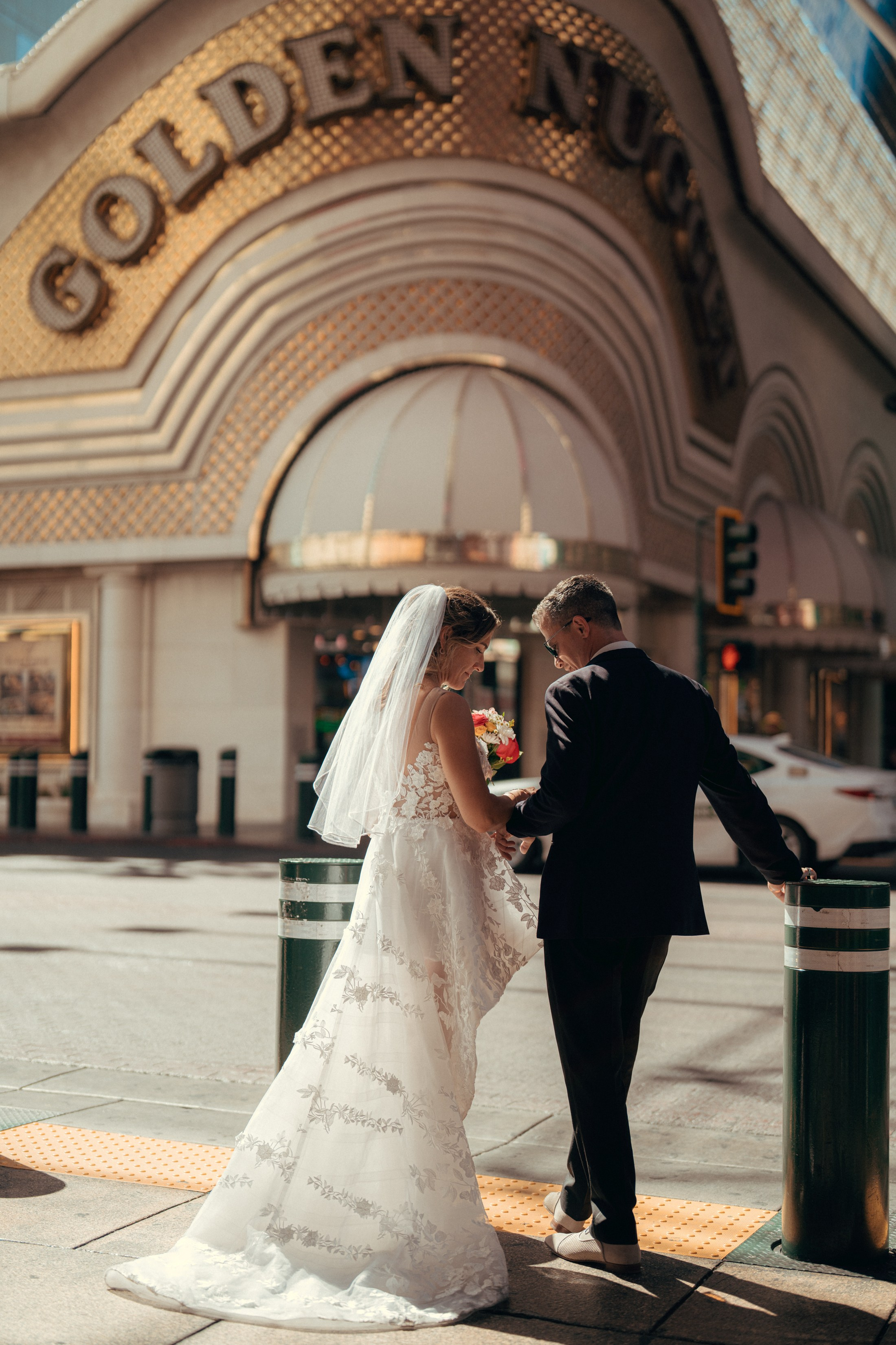 Rachel&Dan. Wedding & elopement photographer Viktoriya Kravtsov. Las Vegas