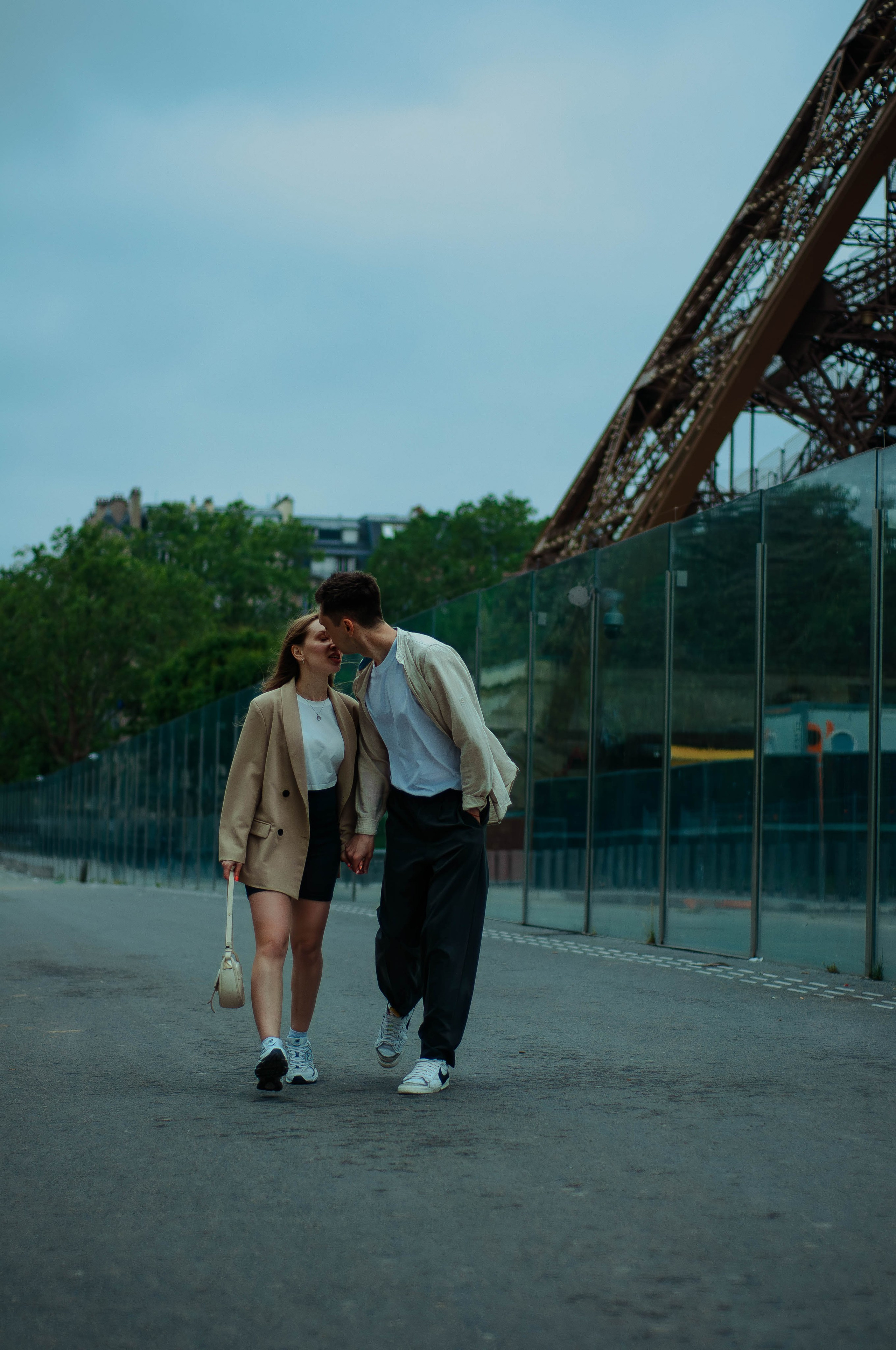 Лавстори у Эйфелевой Башни. Фотограф в Париже Полина Осипова