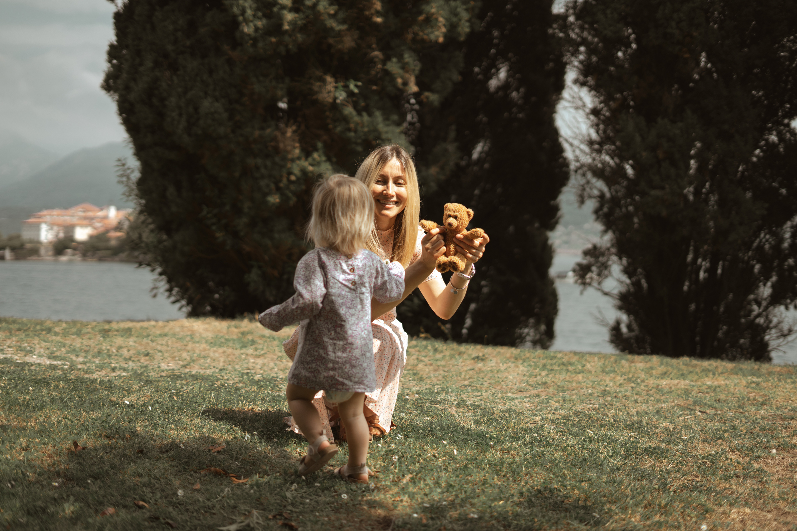 Tania and Glafira. PHOTOGRAPHER IN ITALY